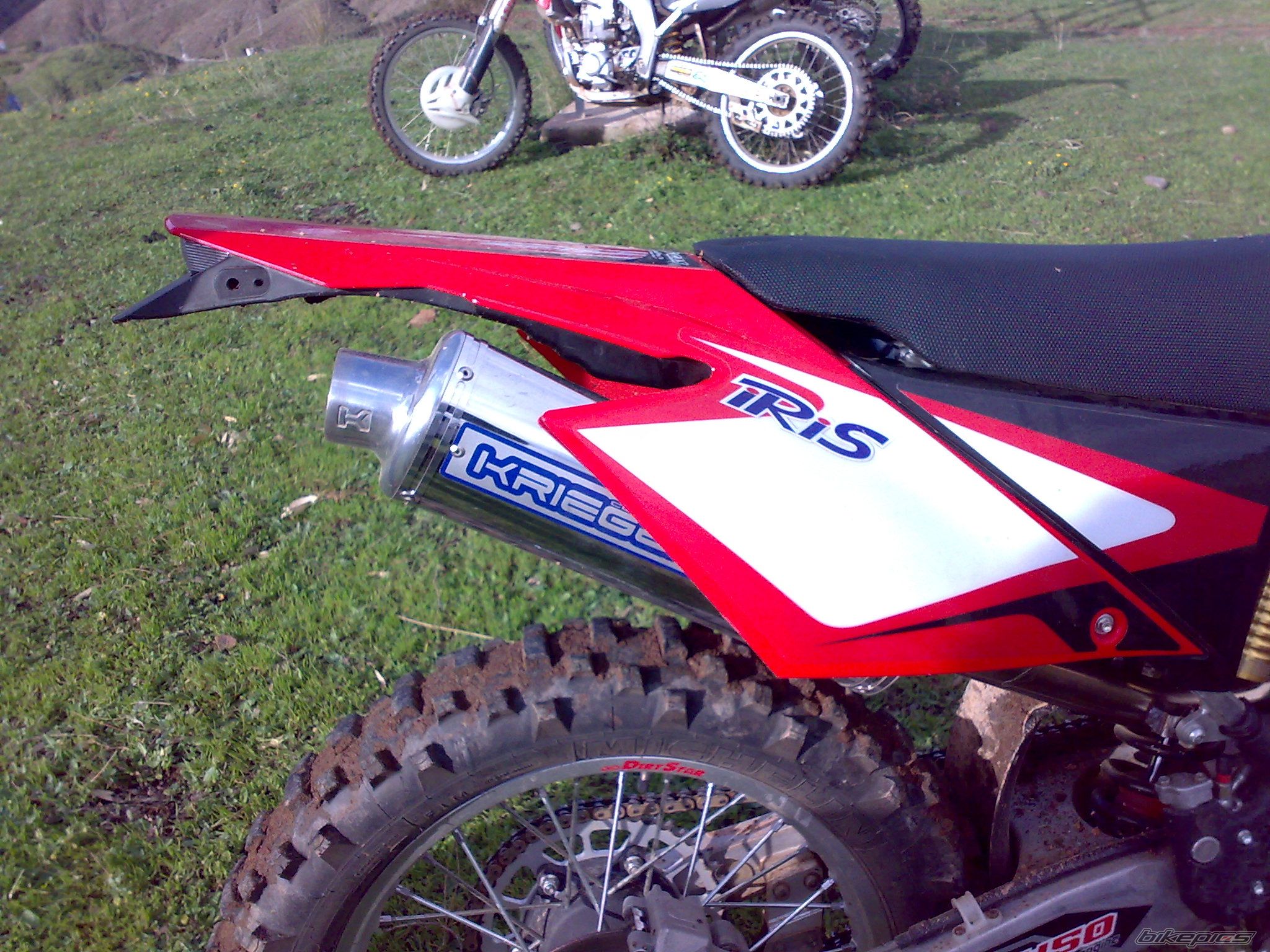 Photo 1518940