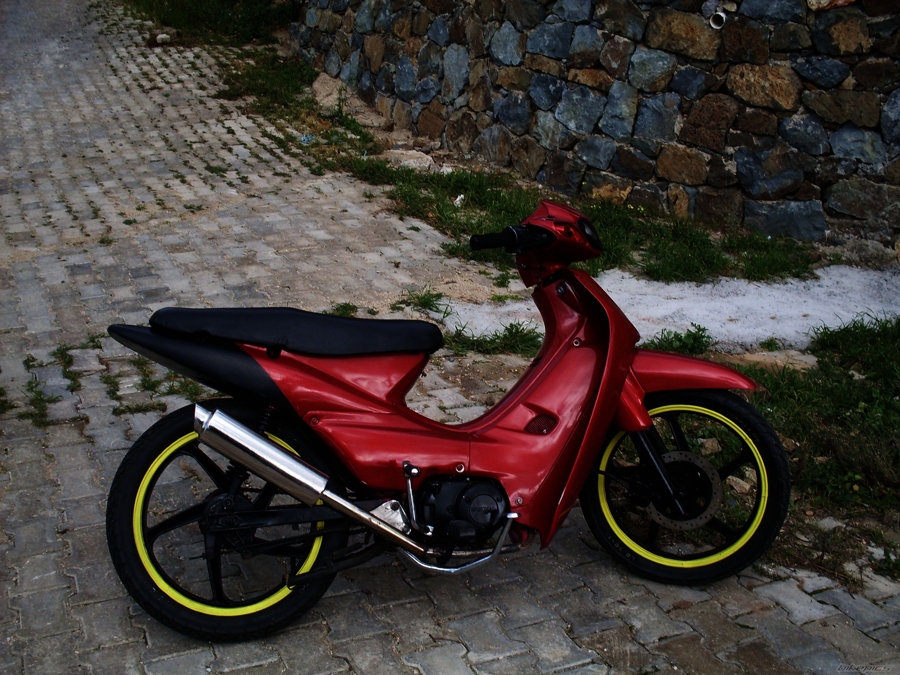 Photo 1518972