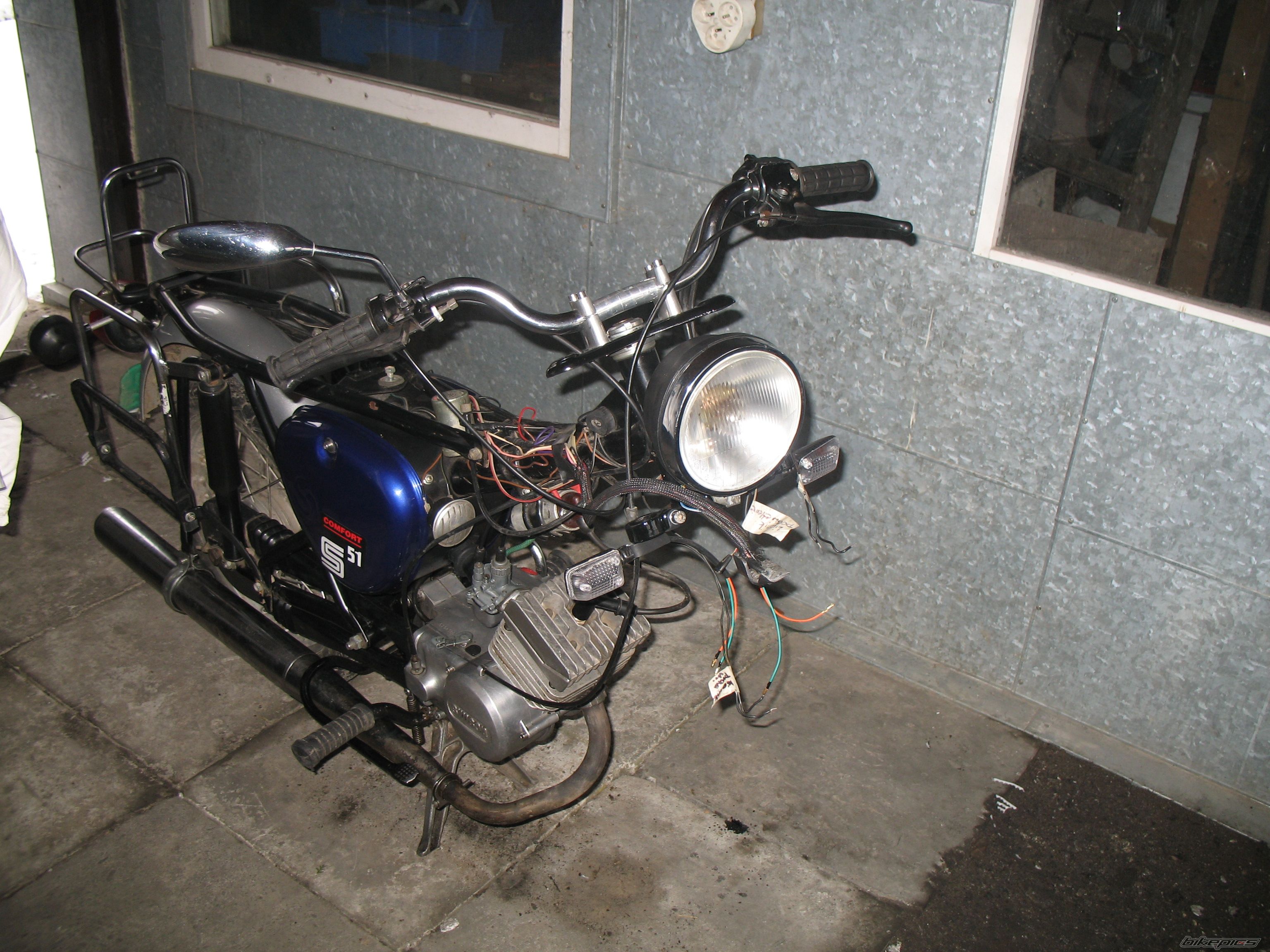 Photo 1519146