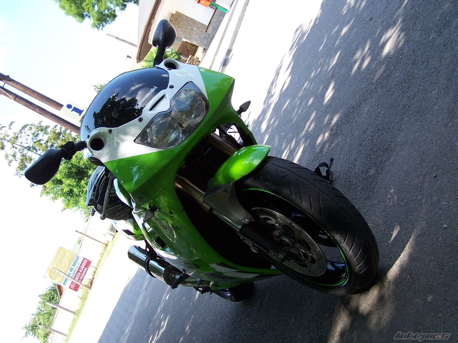 Photo 1519231