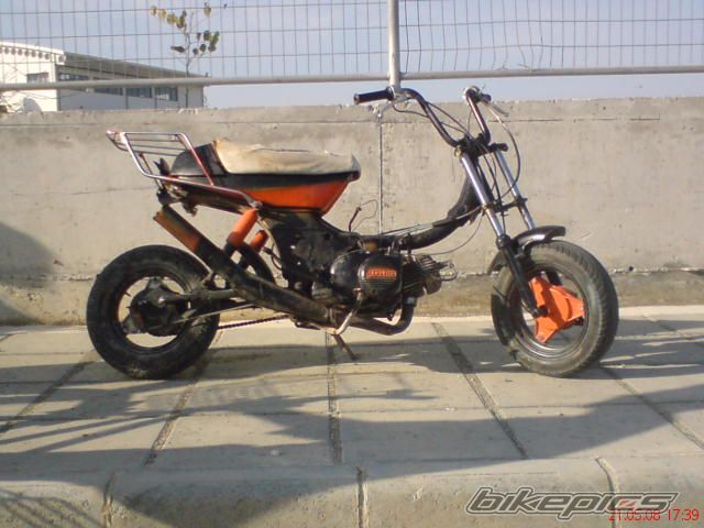 Photo 1519429