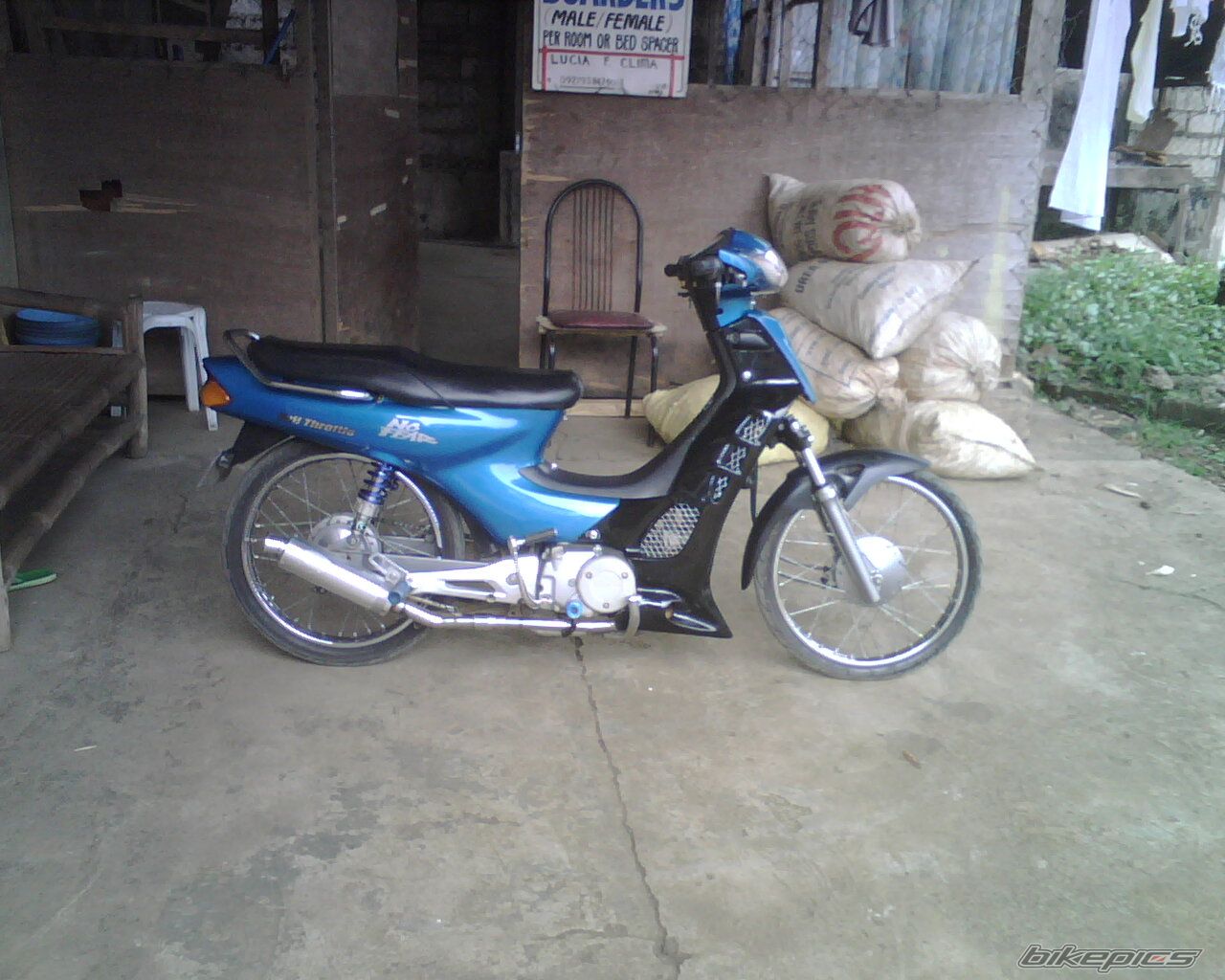 Photo 1519642