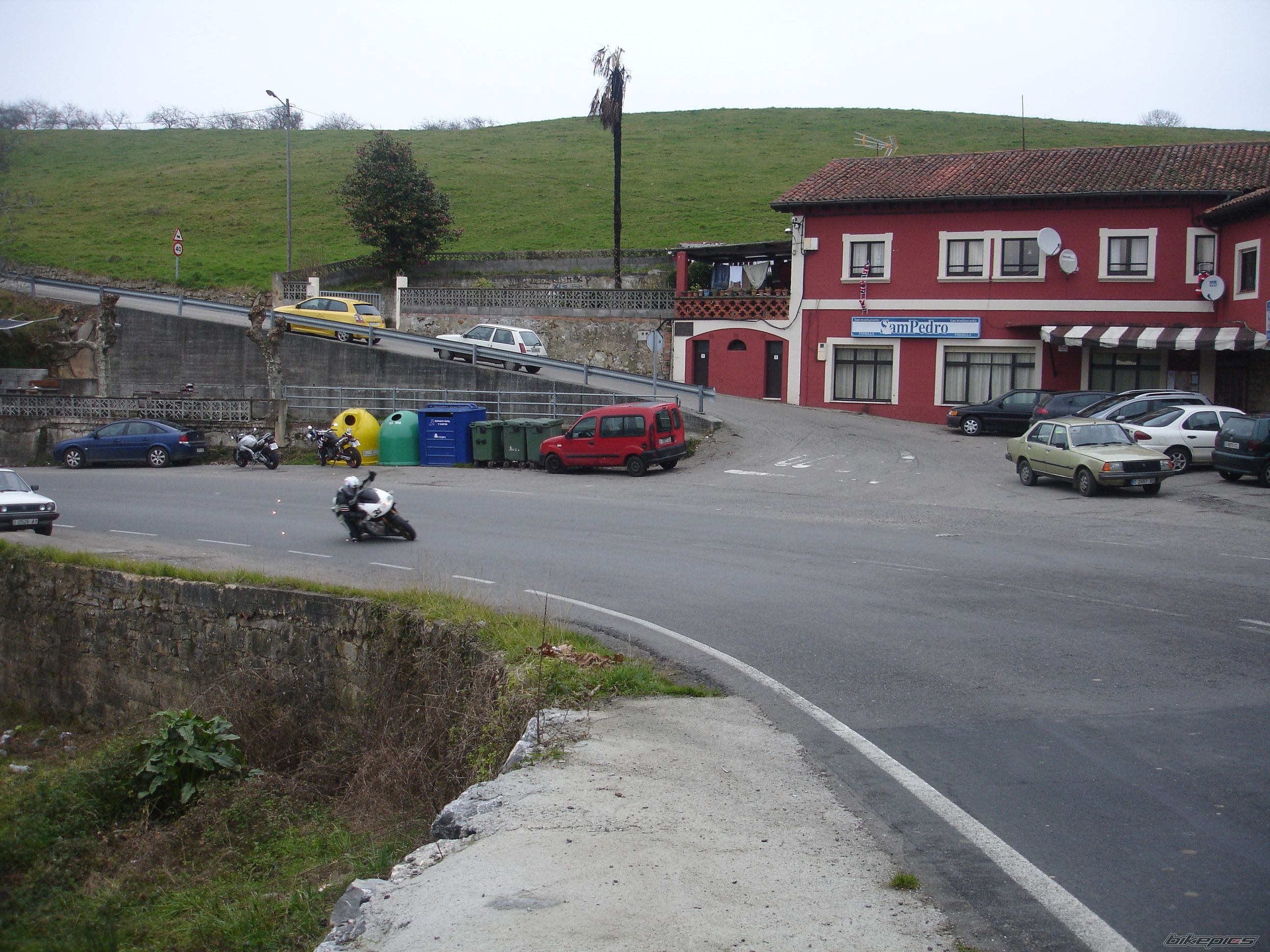 Photo 1519872