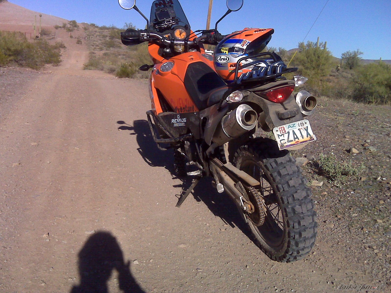 Photo 1521176