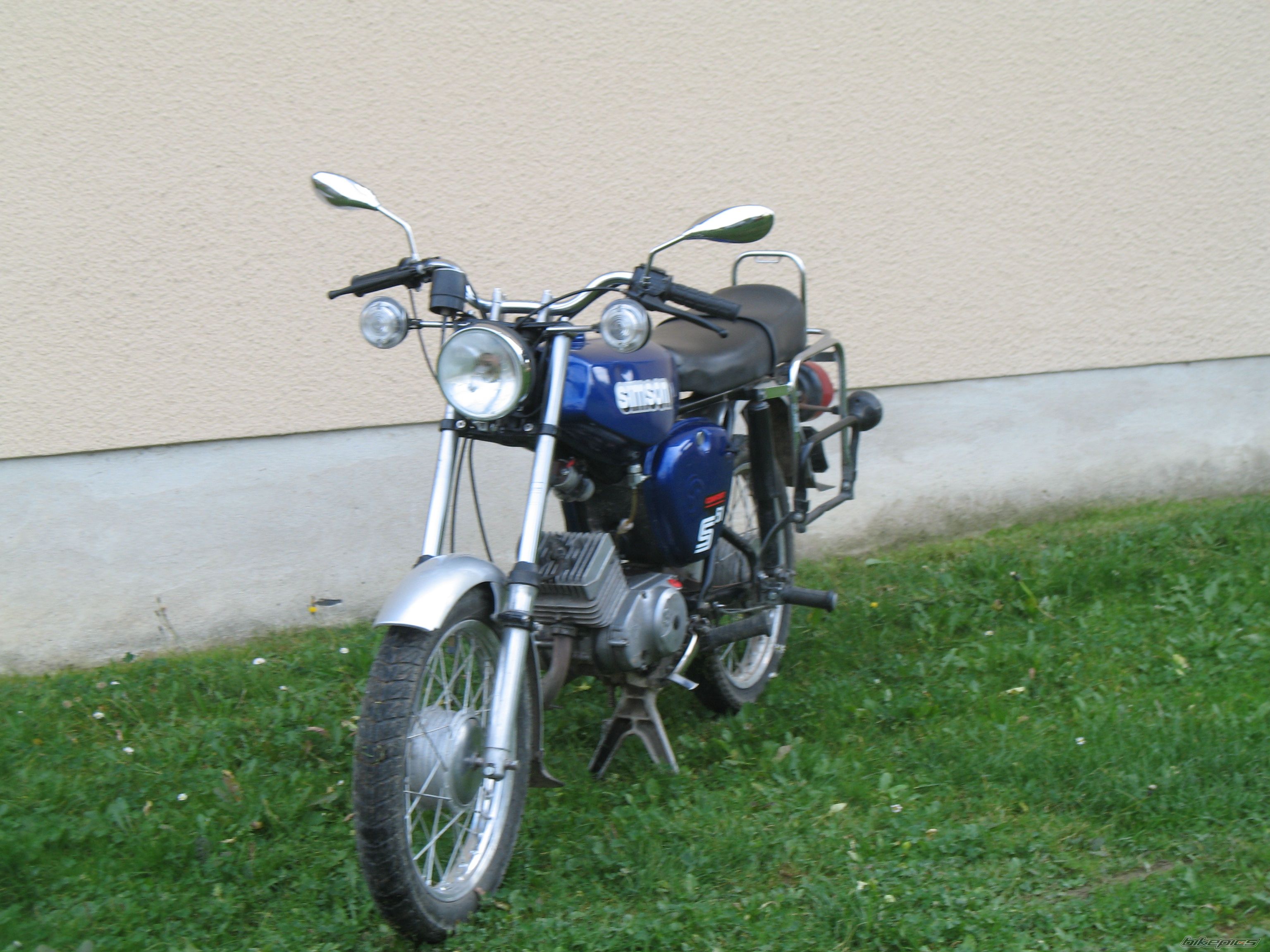 Photo 1521268