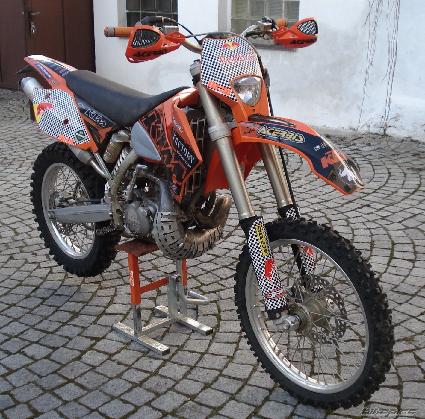 Photo 1521331