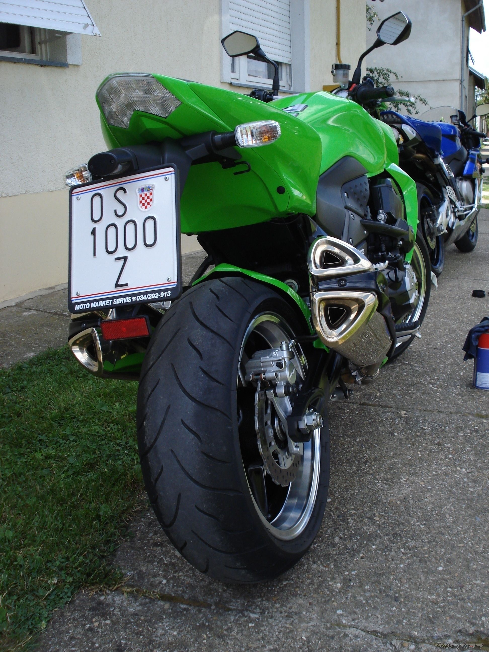 Photo 1521351