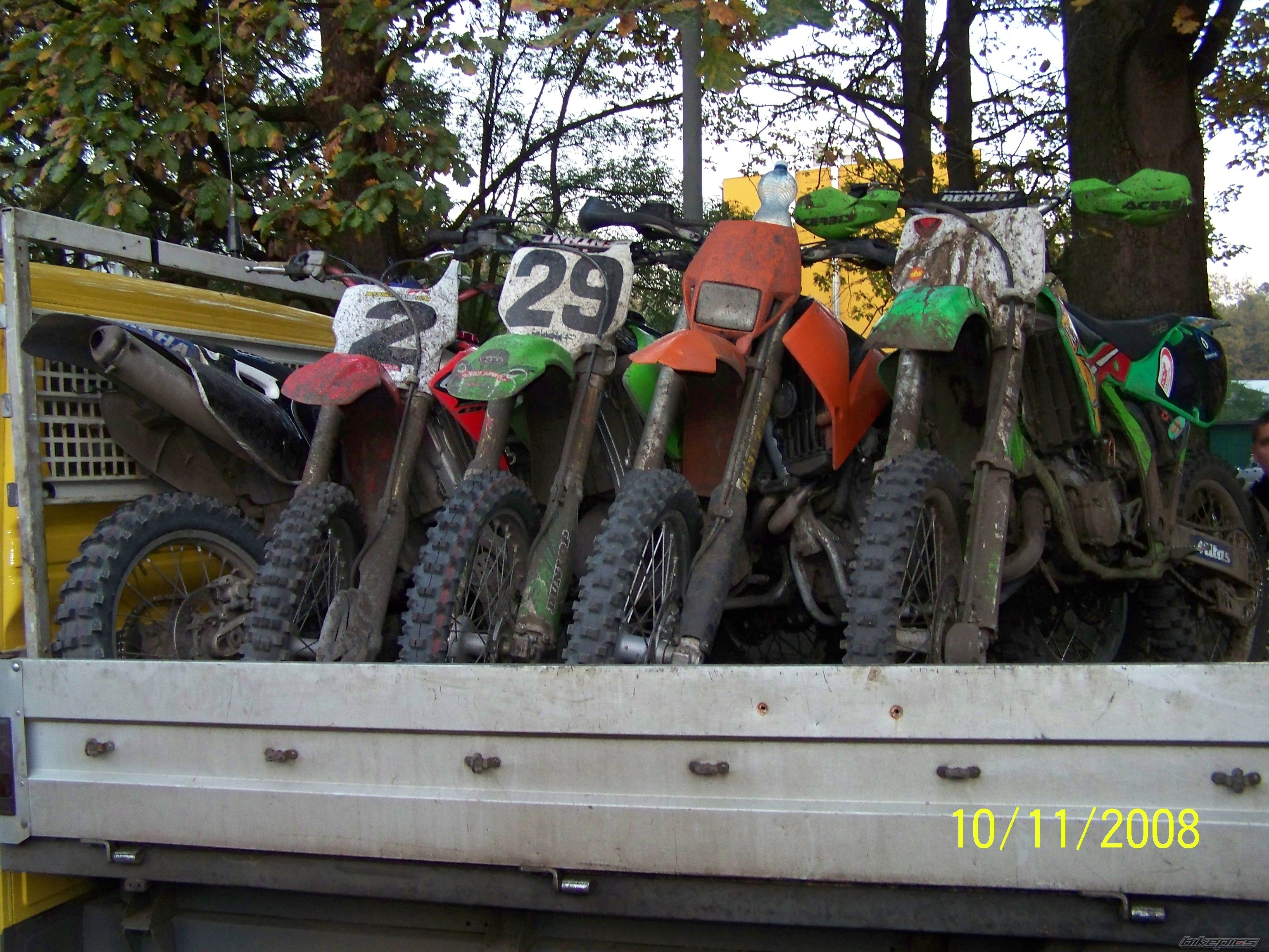 Photo 1521379