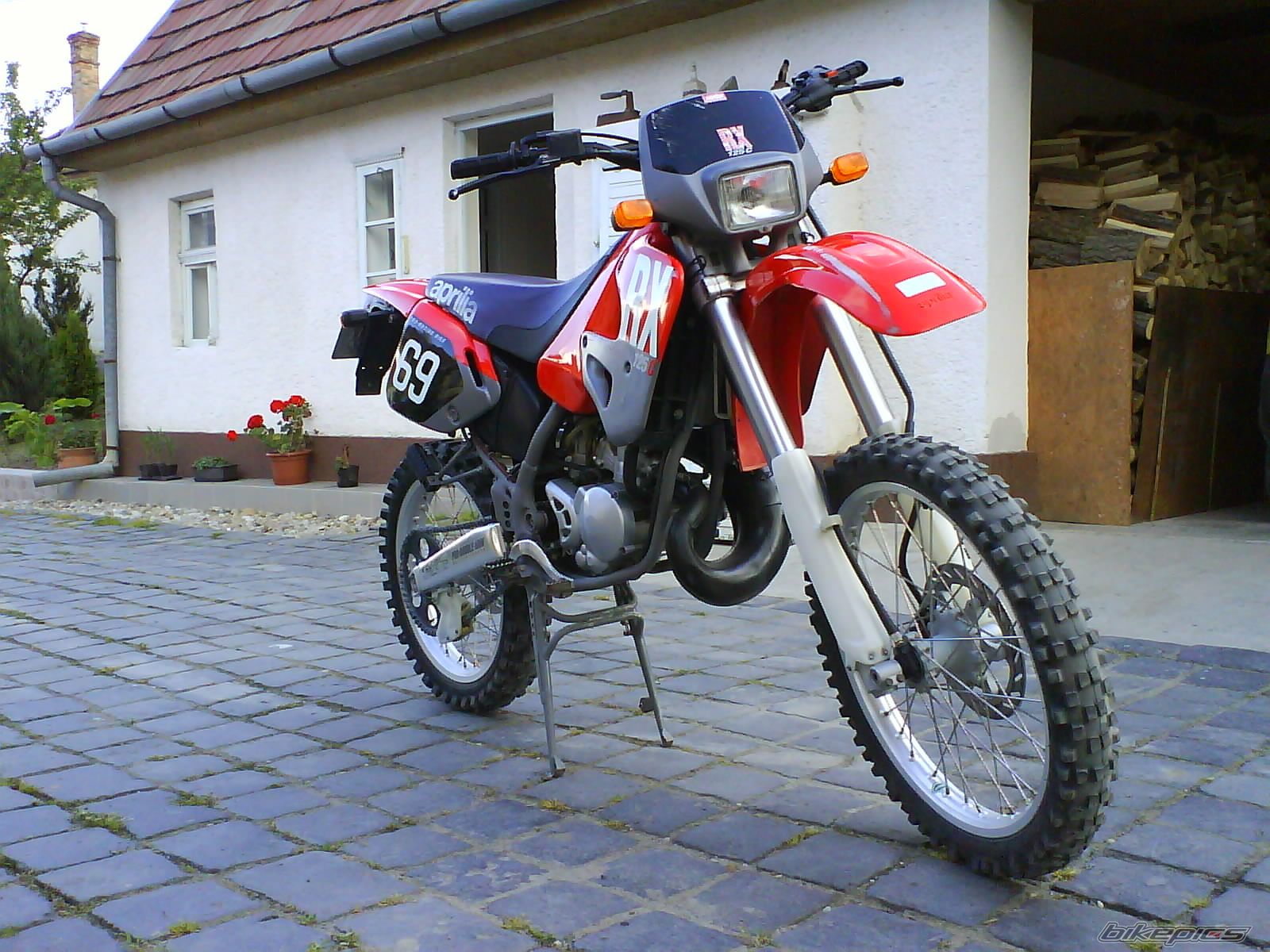 Photo 1521752