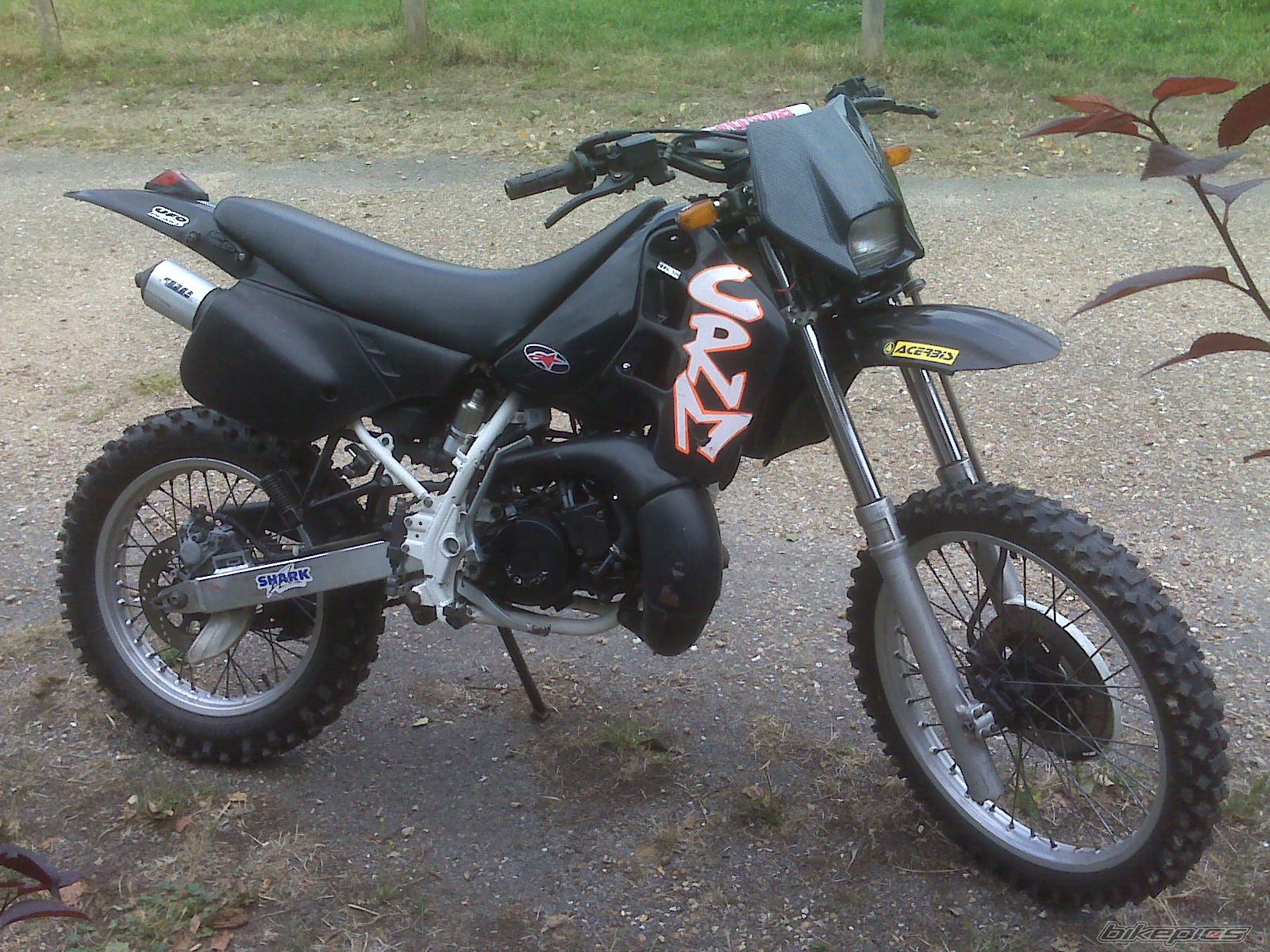 Photo 1521764
