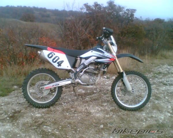 Photo 1521997