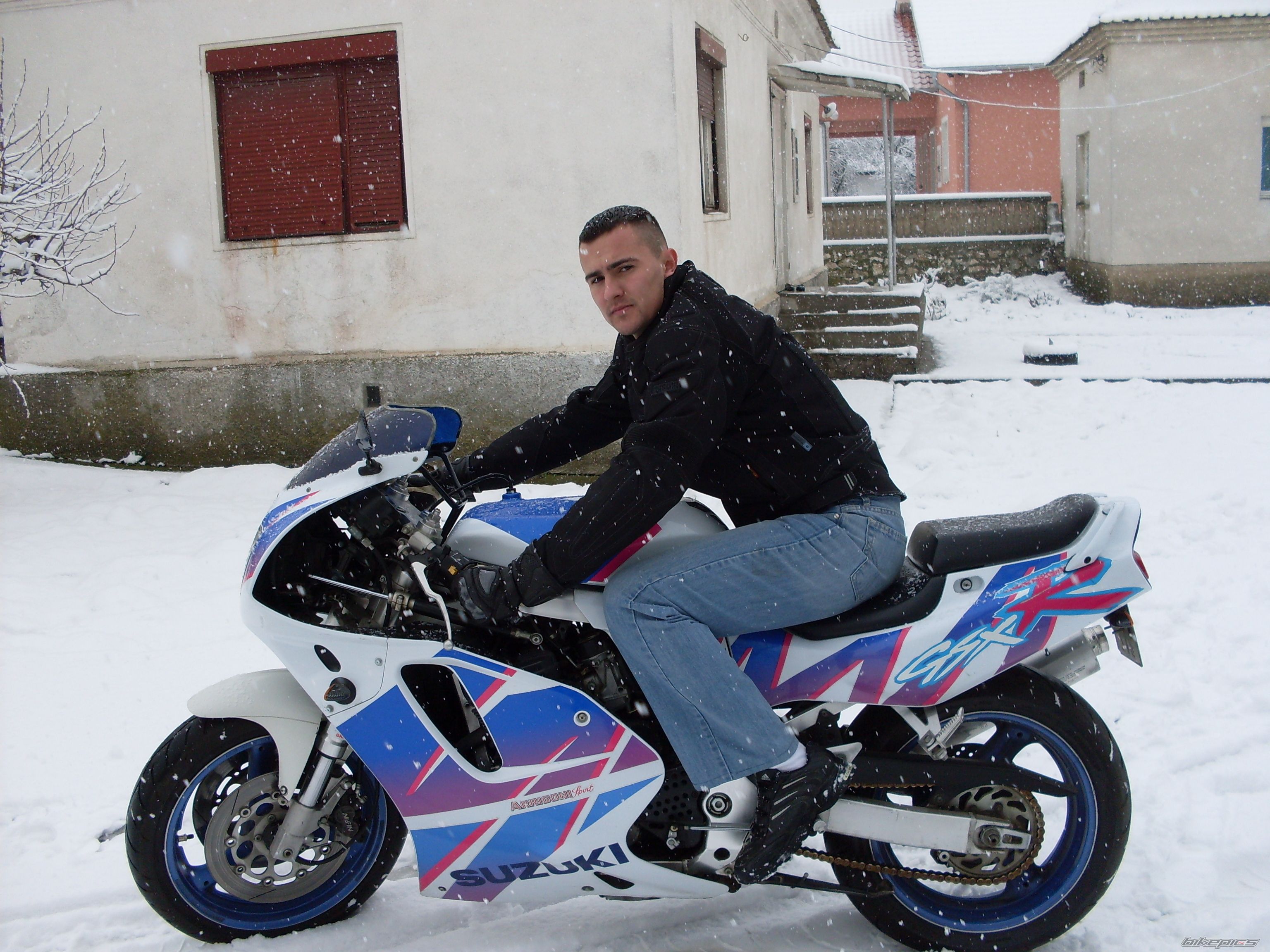 Photo 1522424