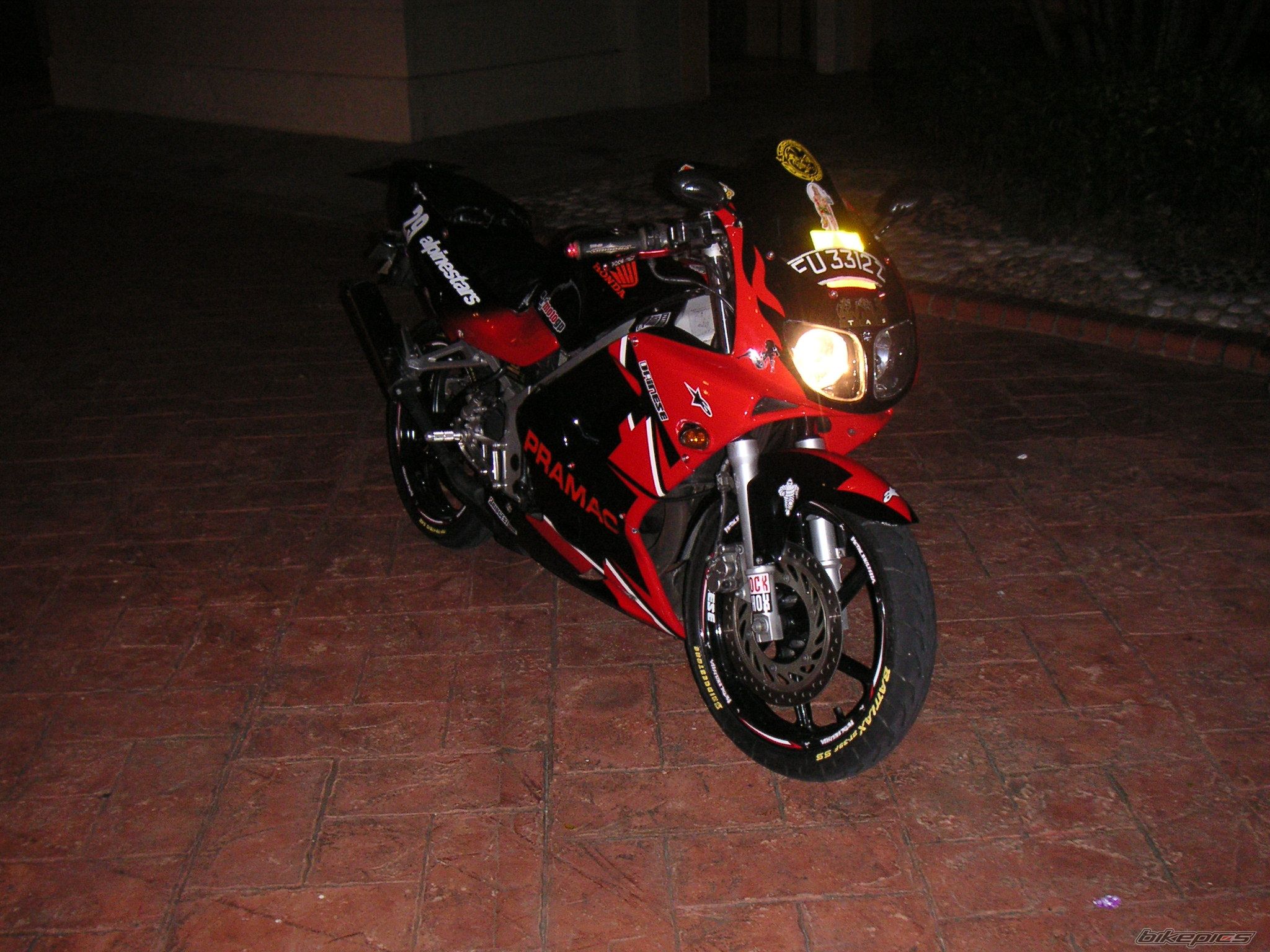 Photo 1522966