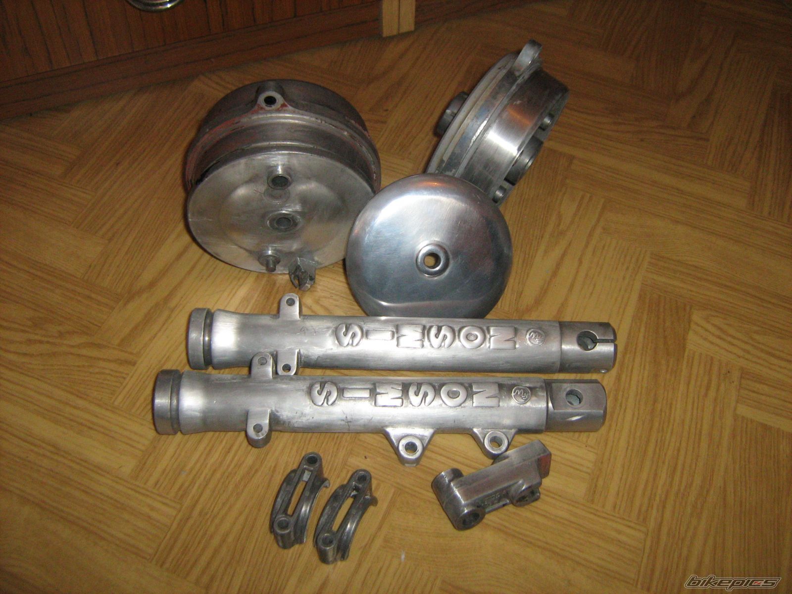 Photo 1523228