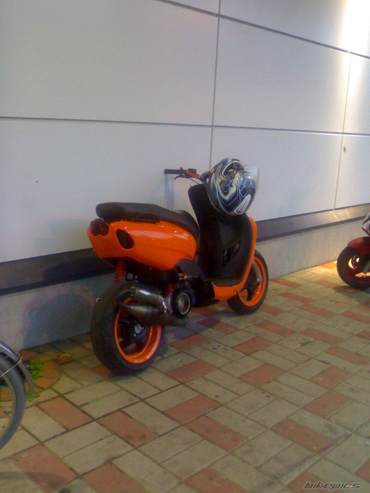 Photo 1523245