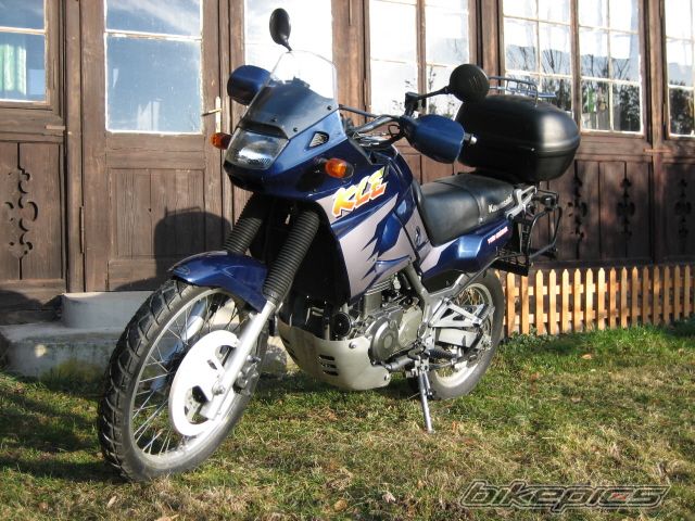 Photo 1523248