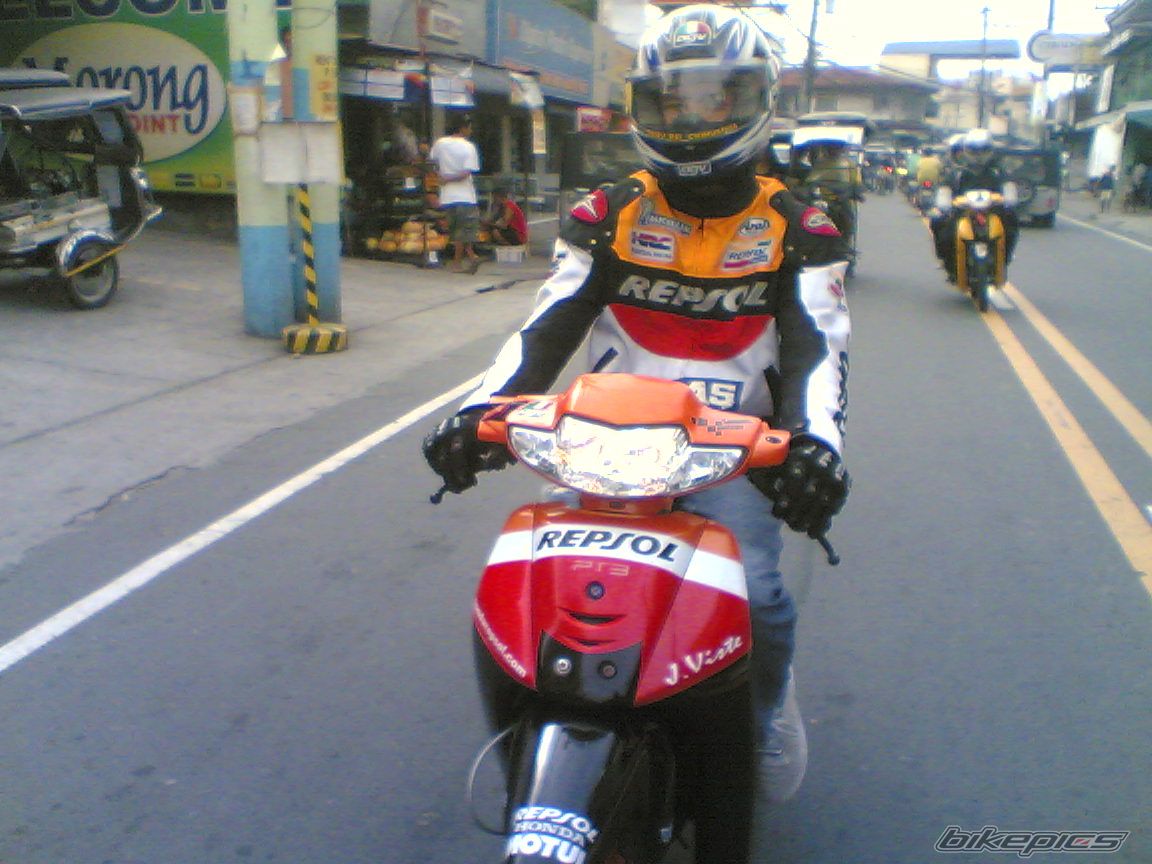 Photo 1523292