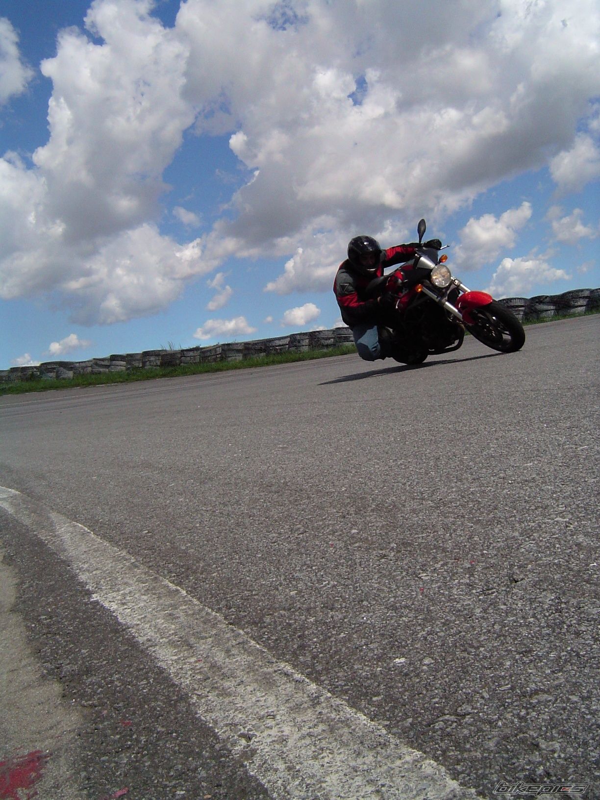 Photo 1523462