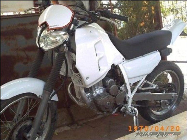 Photo 1523746