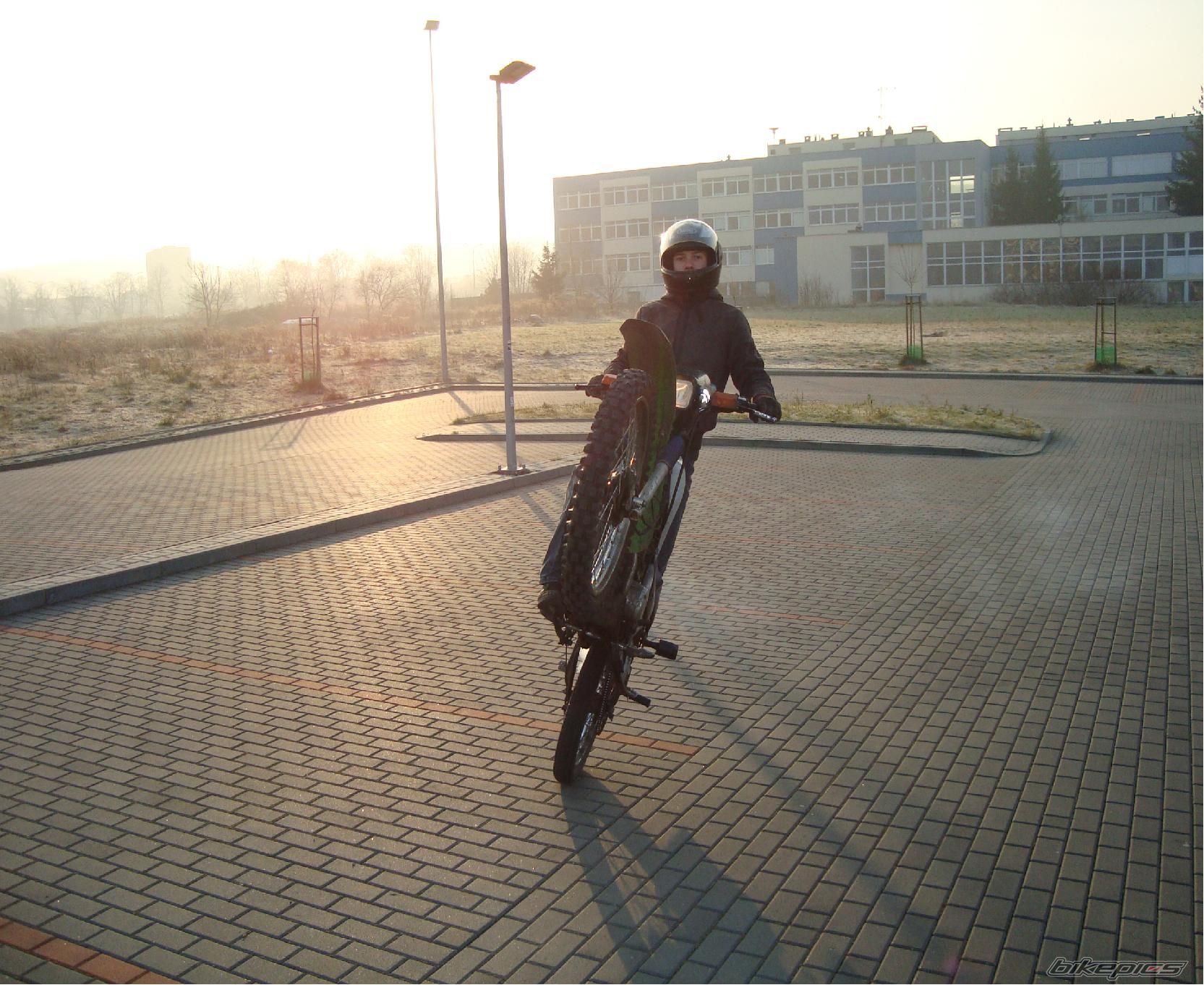 Photo 1523996