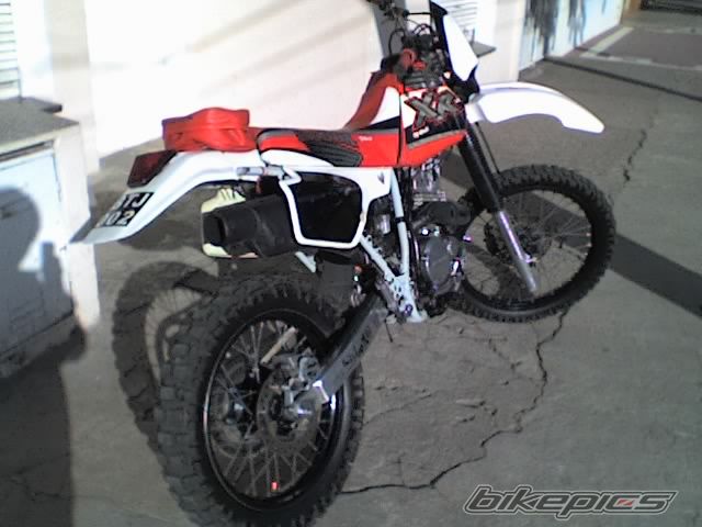 Photo 1524092