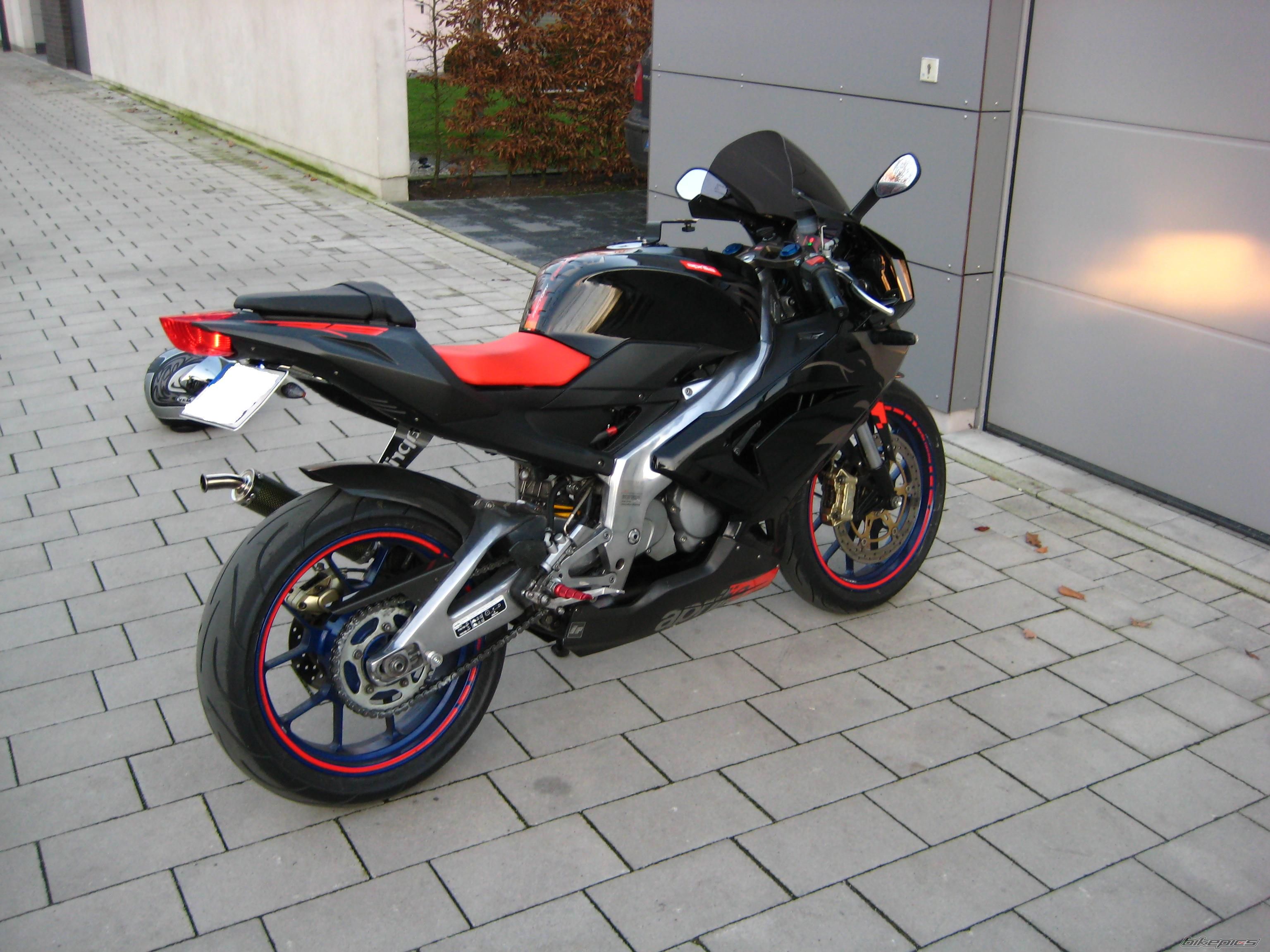 Photo 1524135