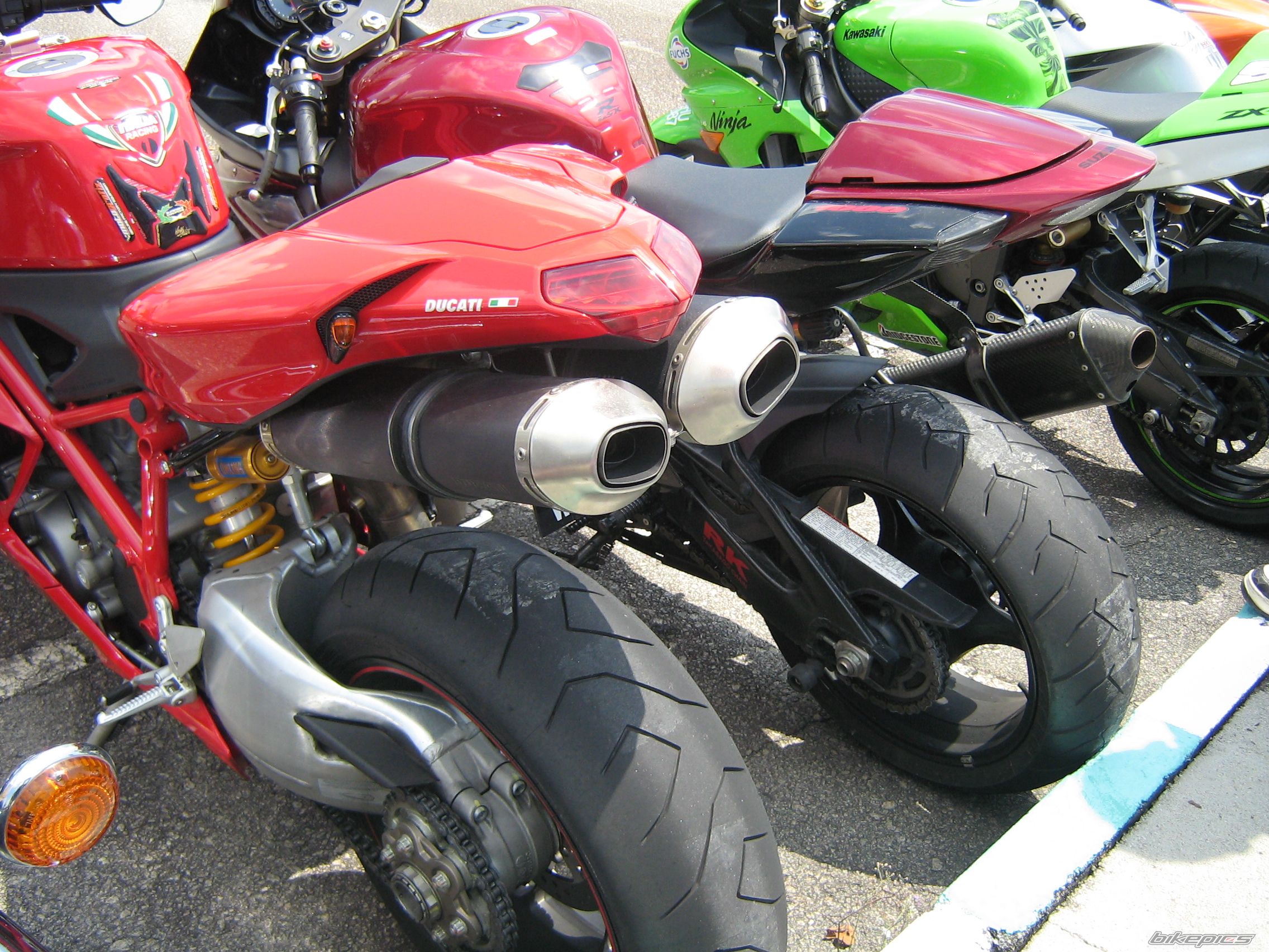 Photo 1524141