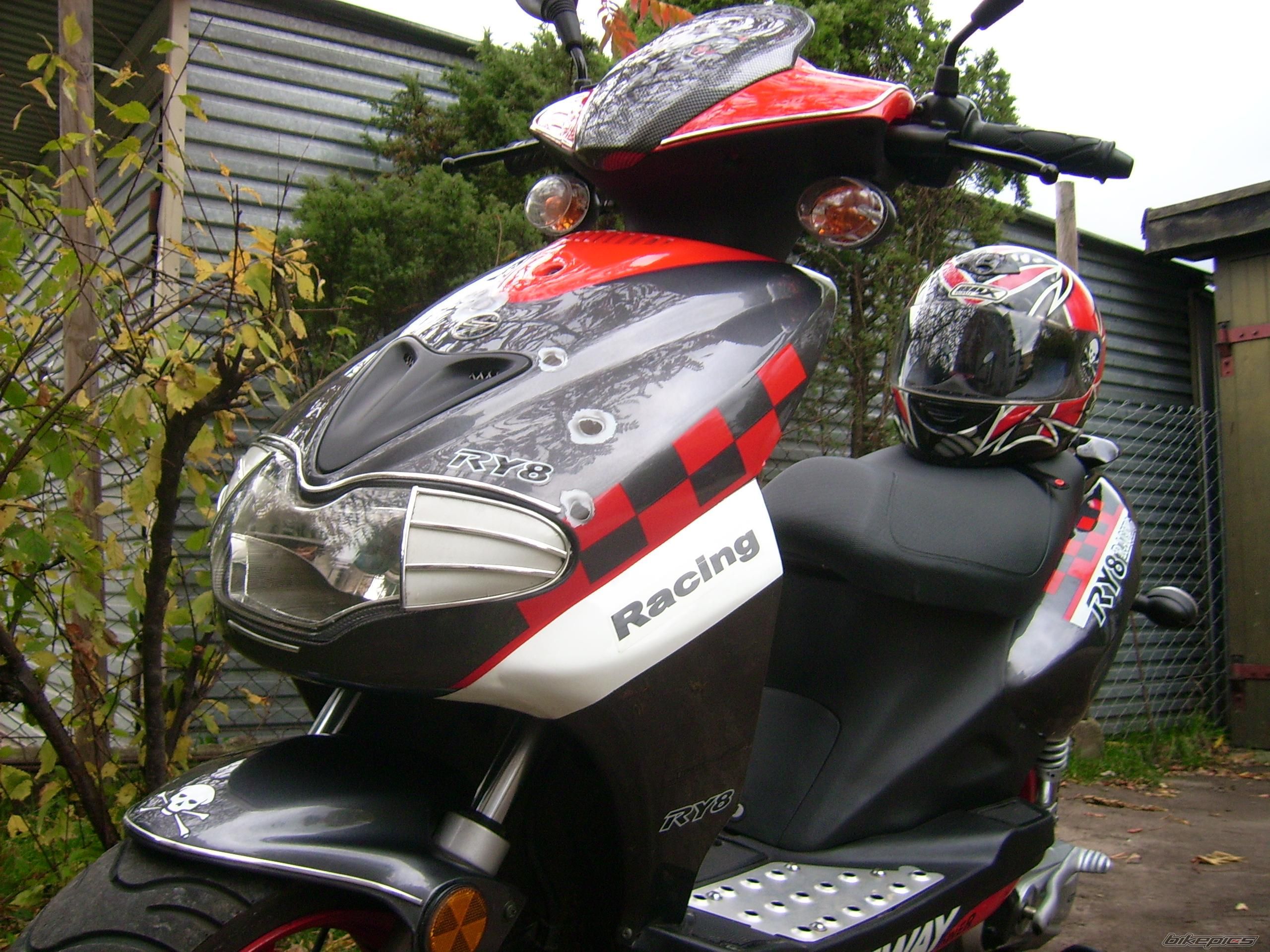 Photo 1524241