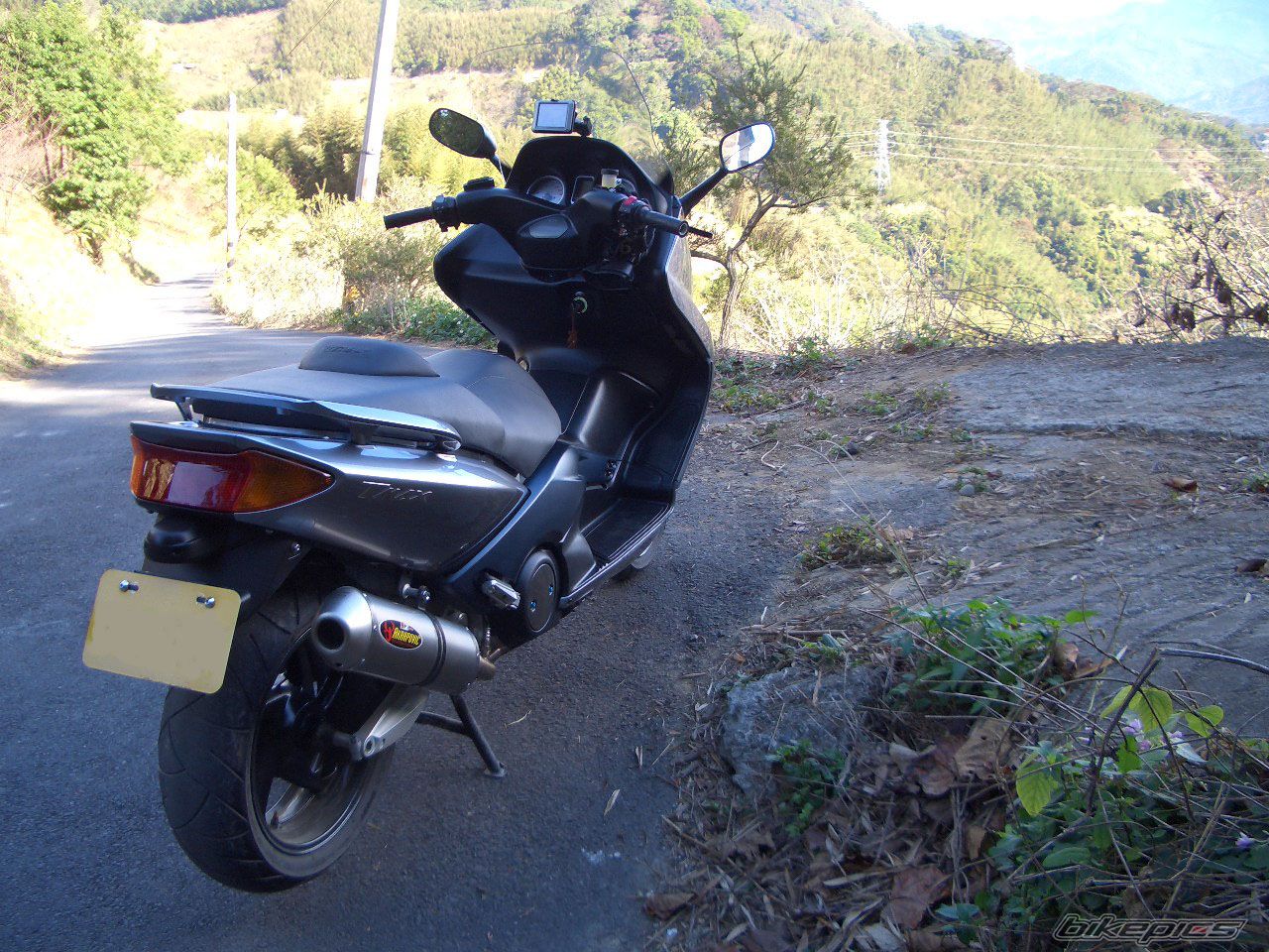 Photo 1524257