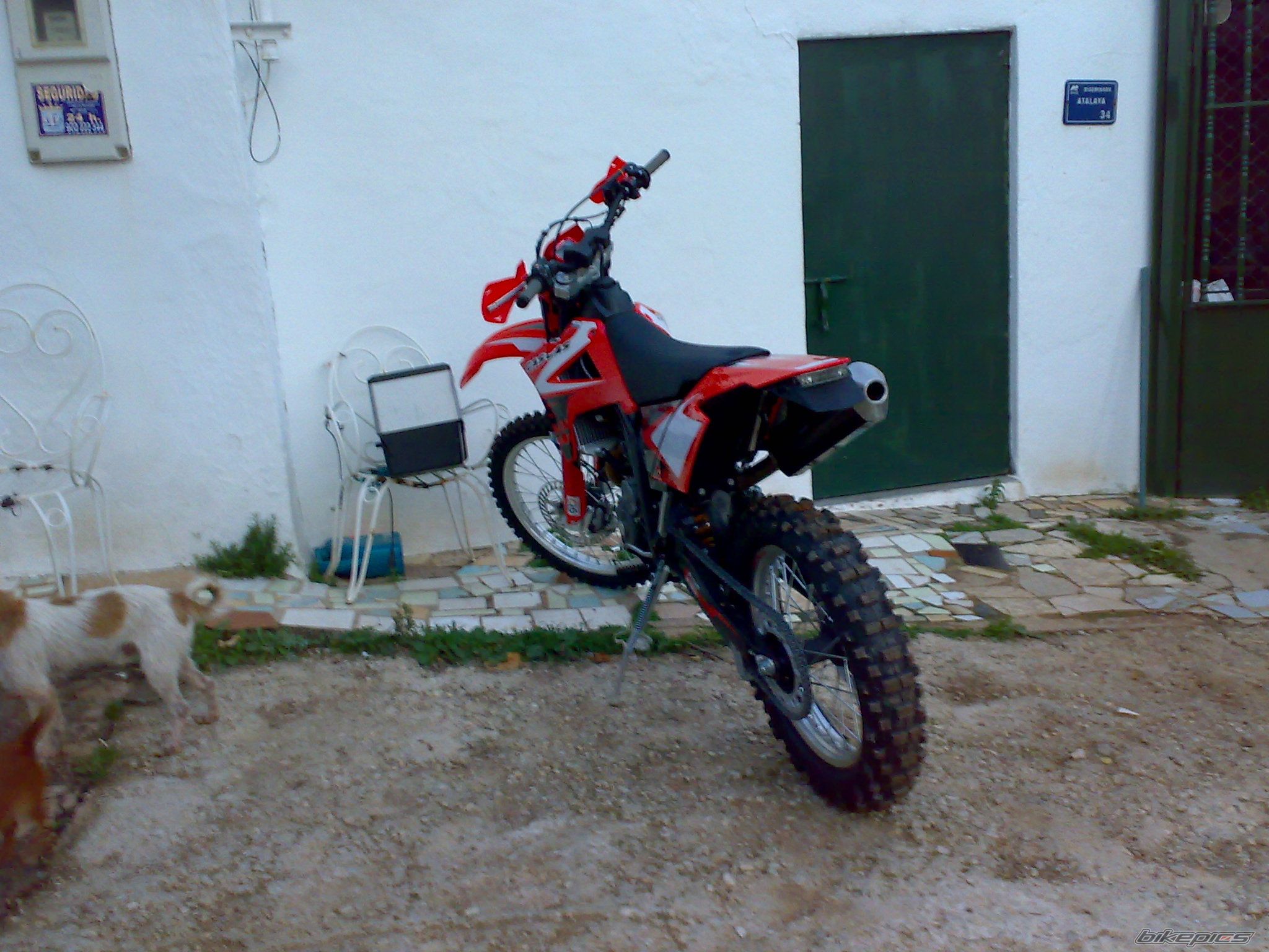 Photo 1524418