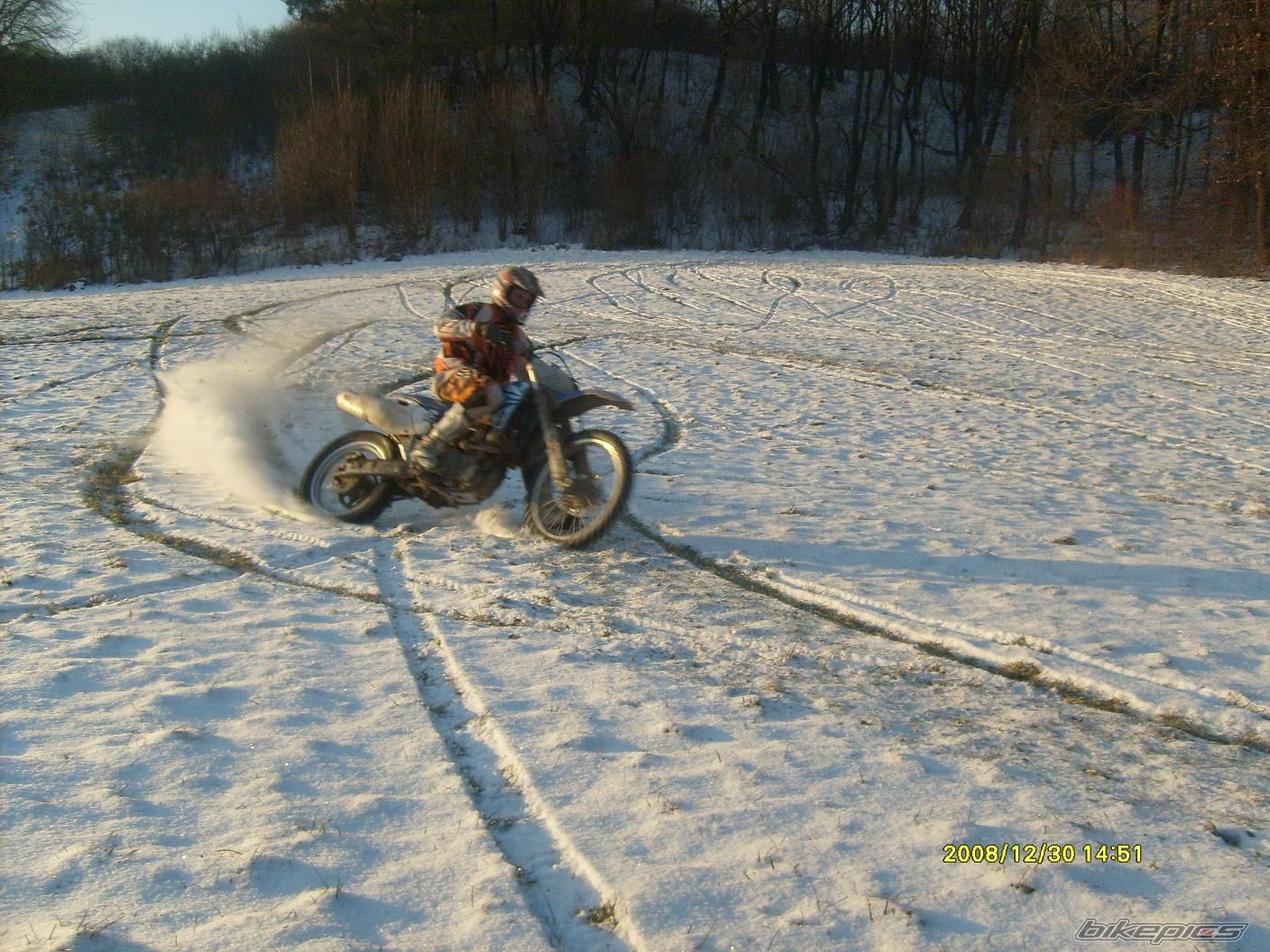 Photo 1524602