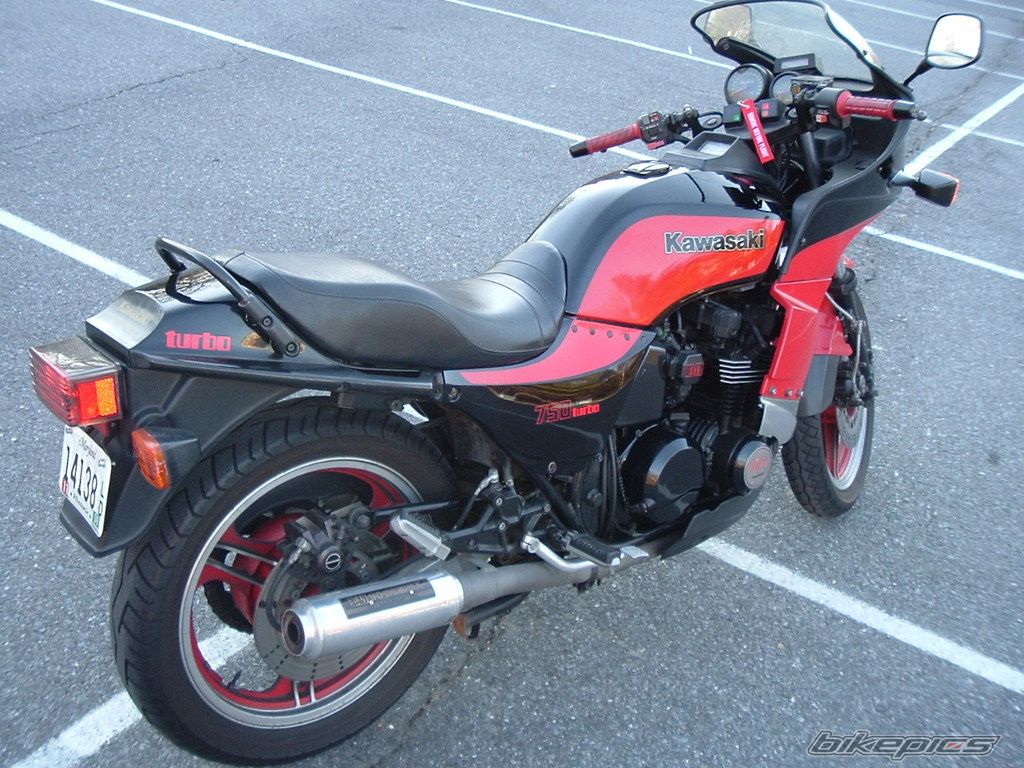 Photo 1524636