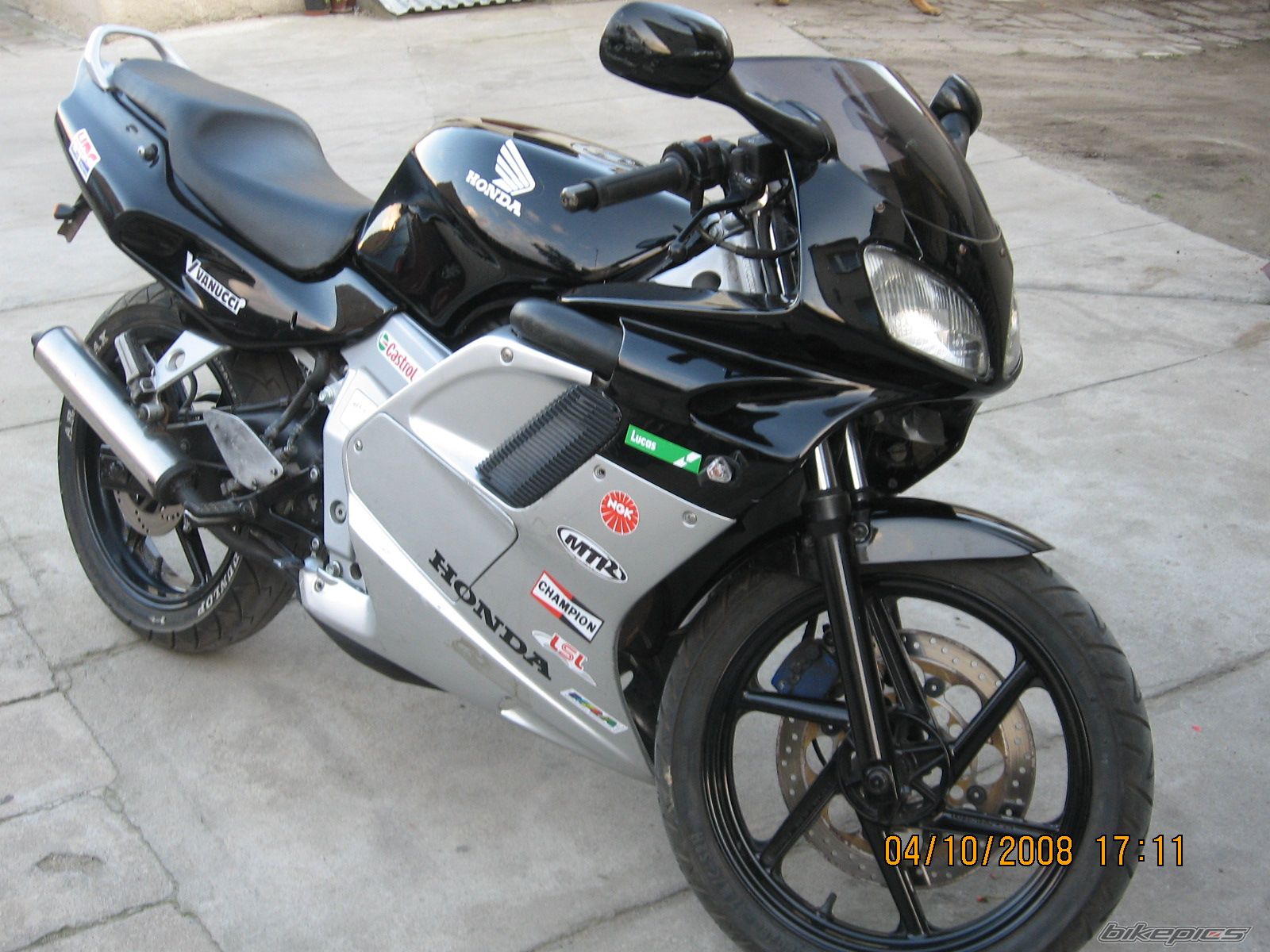 Photo 1524681