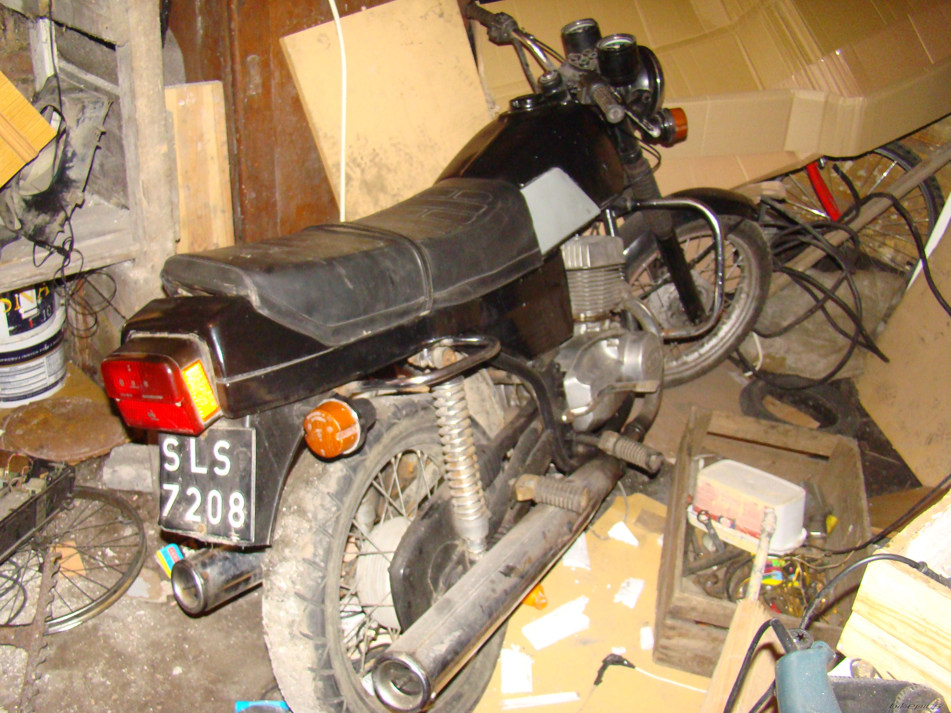 Photo 1524726
