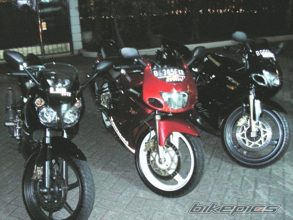 Photo 1524870