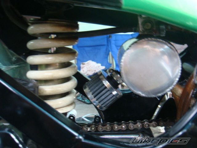 Photo 1524885
