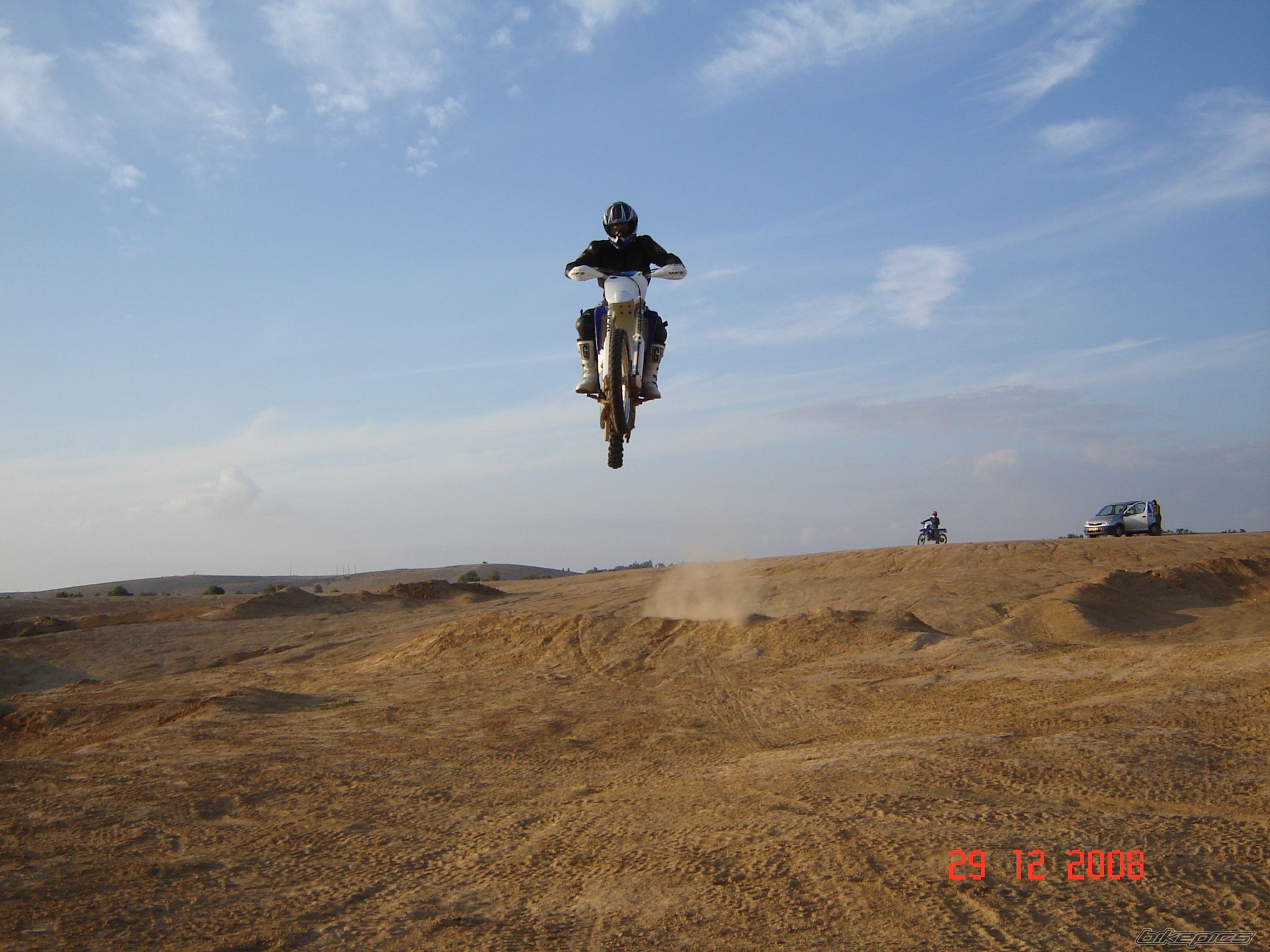 Photo 1525017