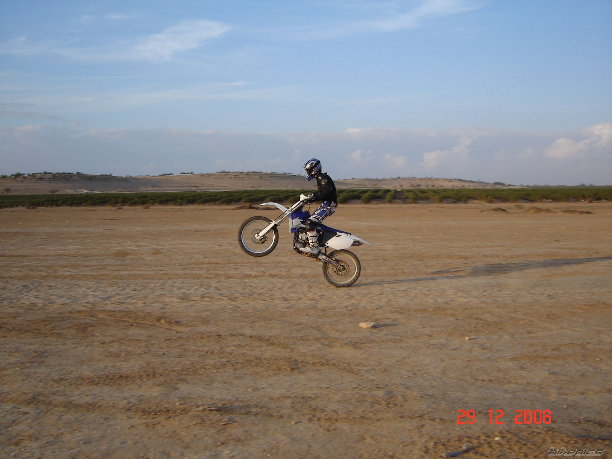 Photo 1525061