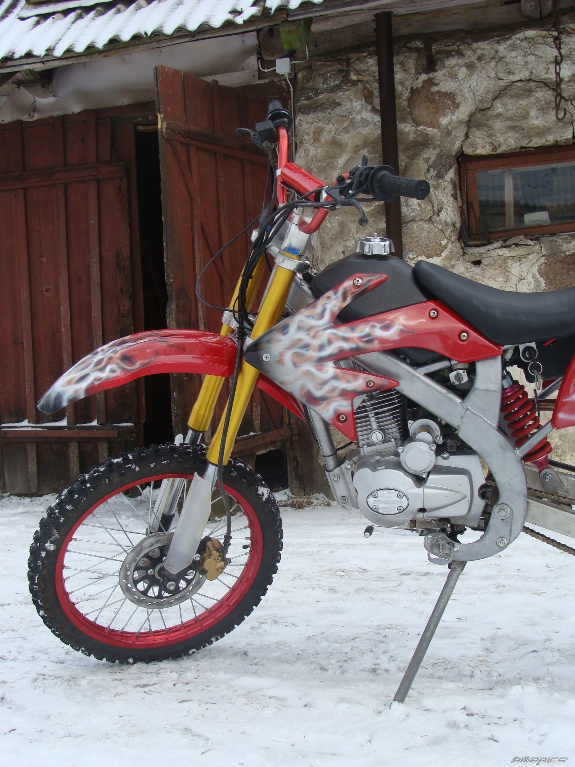 Photo 1525088
