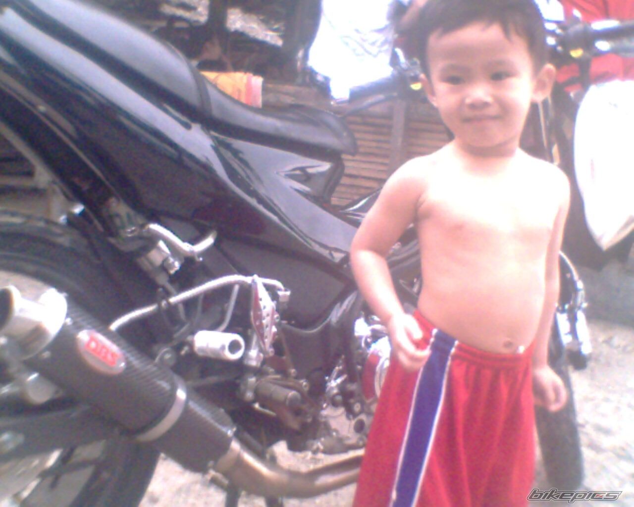 Photo 1525107