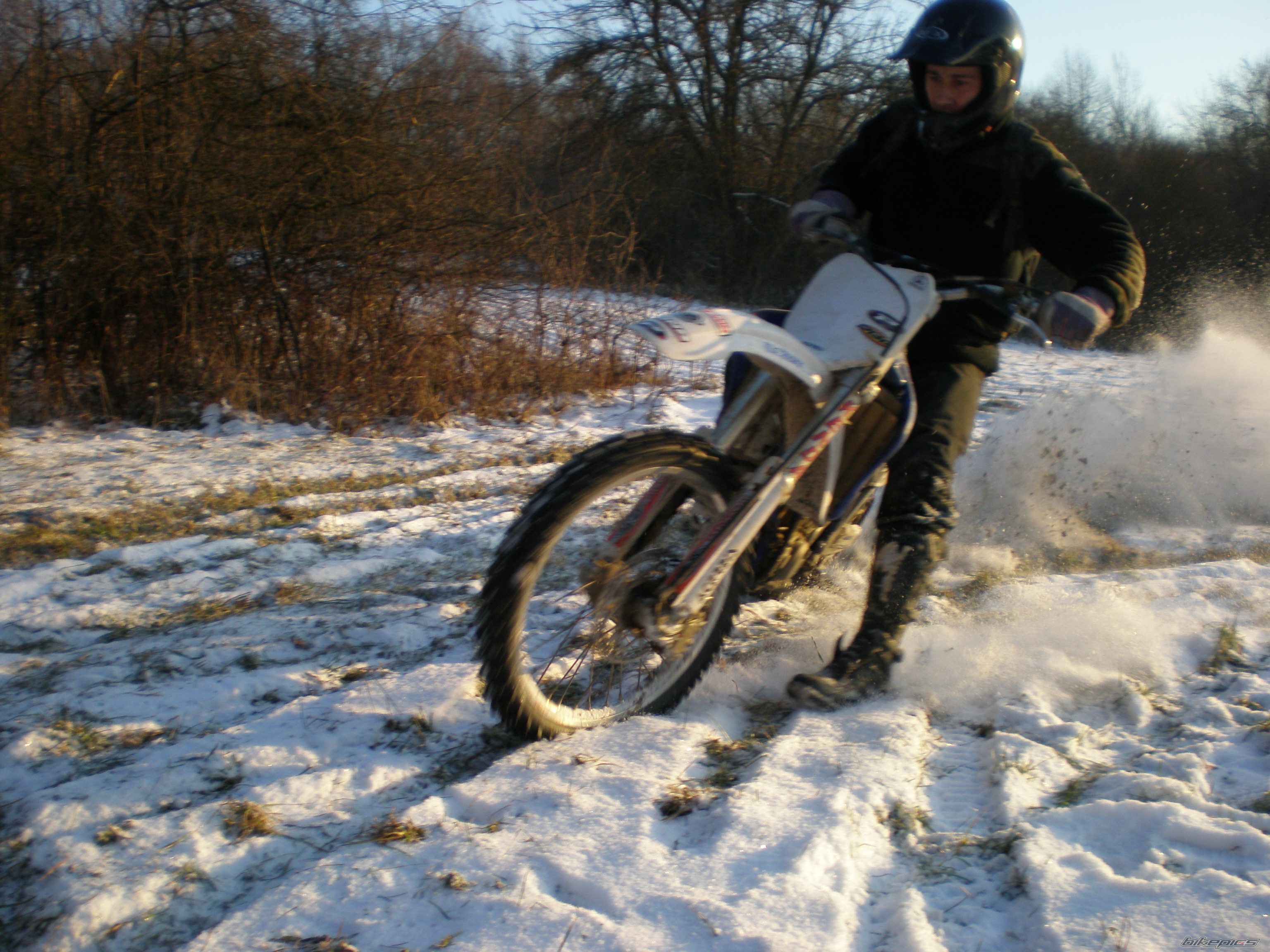 Photo 1525111