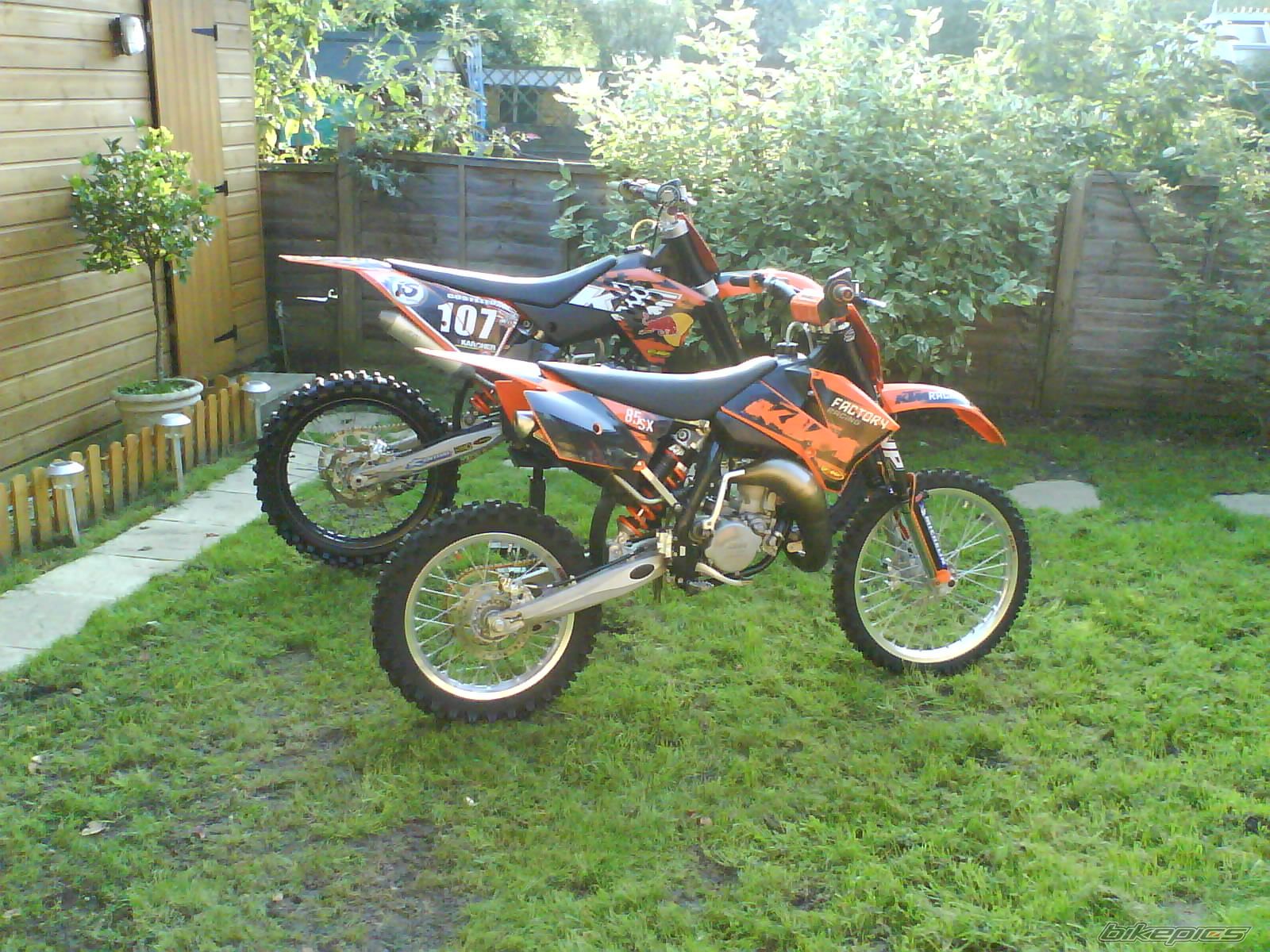 Photo 1525369