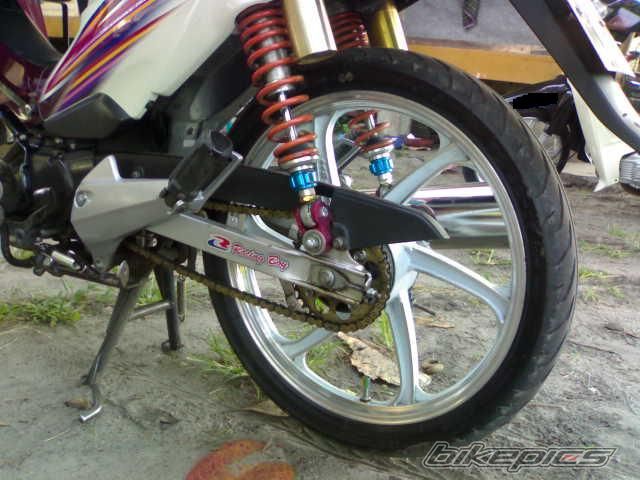 Photo 1525428
