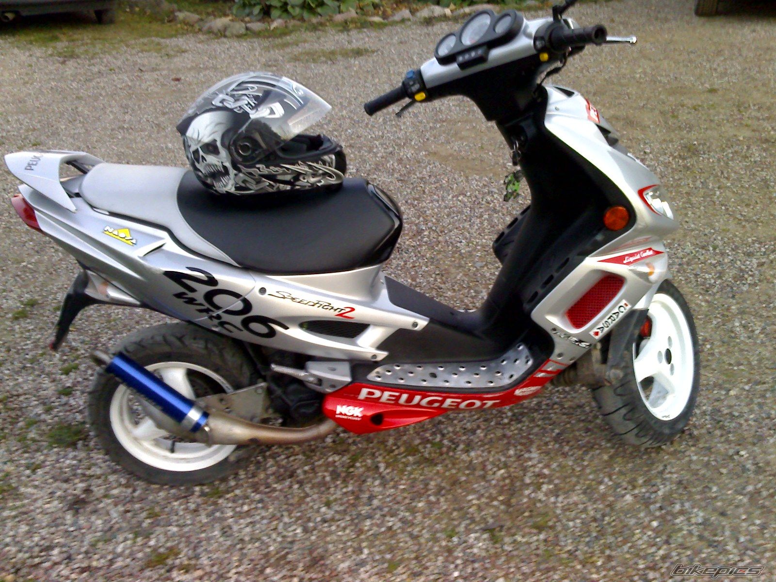 Photo 1525453