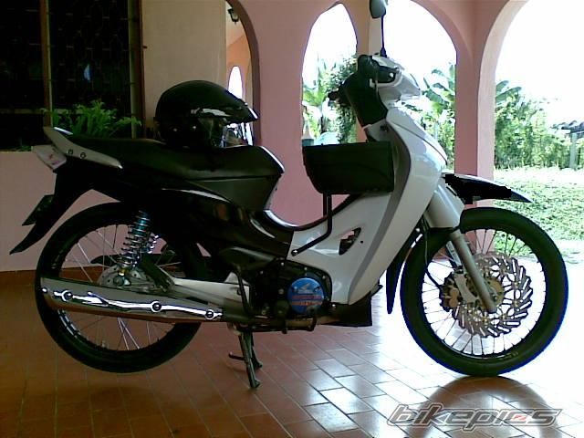 Photo 1525502