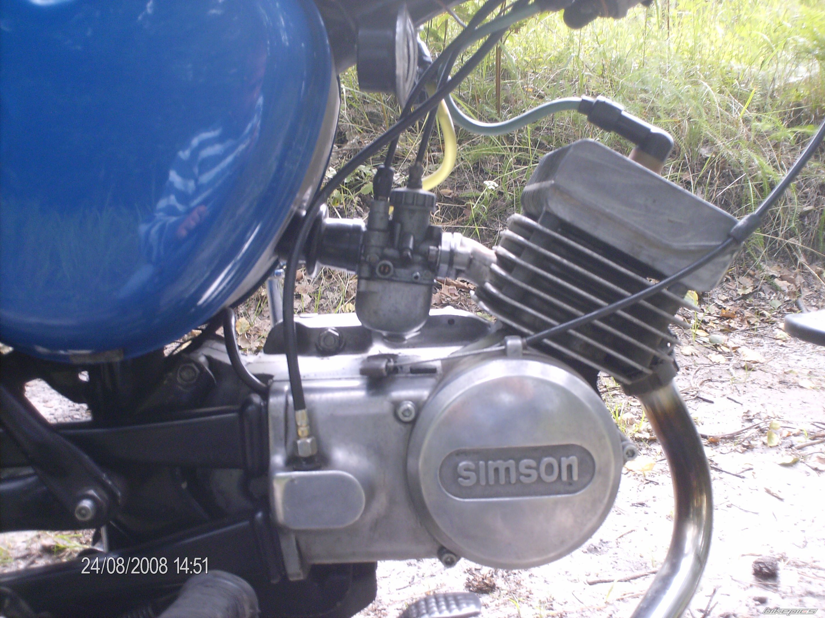 Photo 1525569