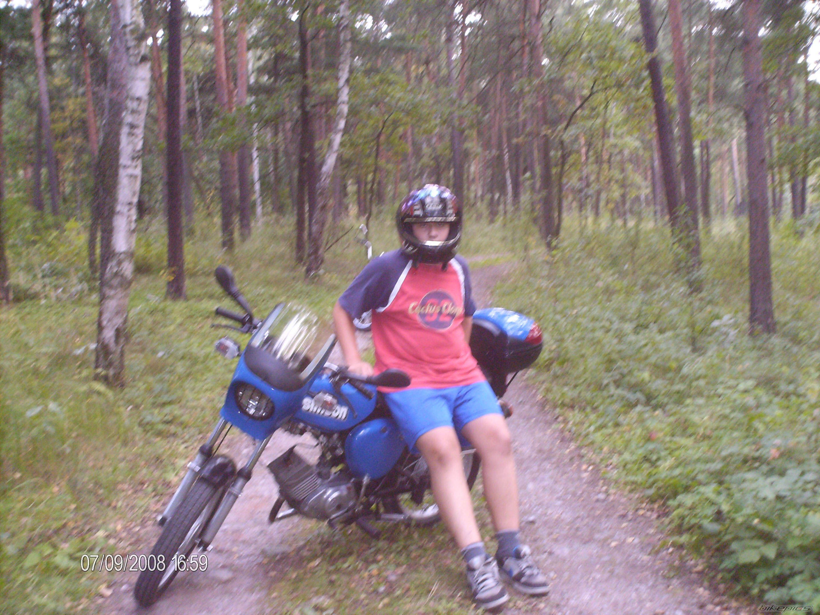 Photo 1525585