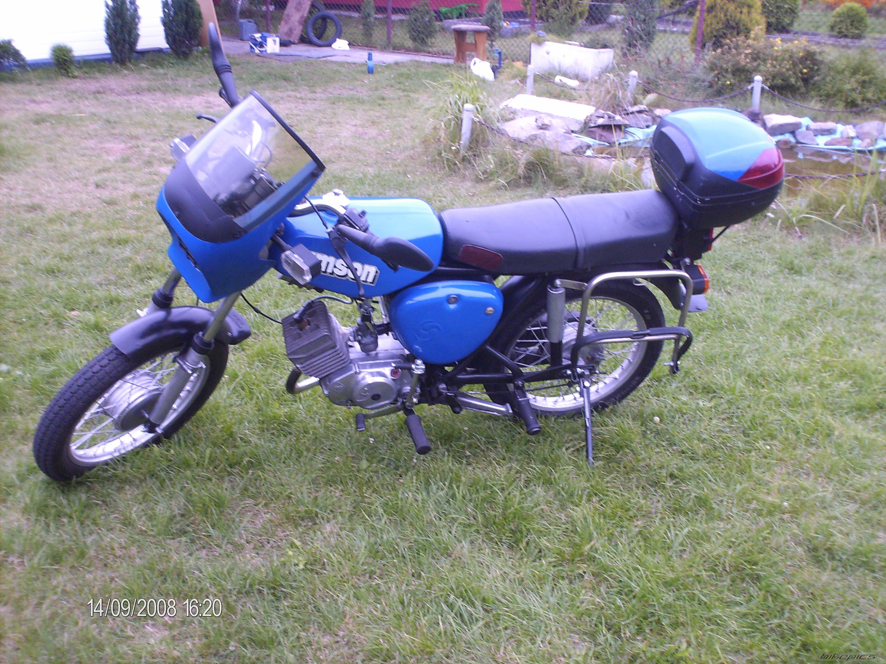Photo 1525601