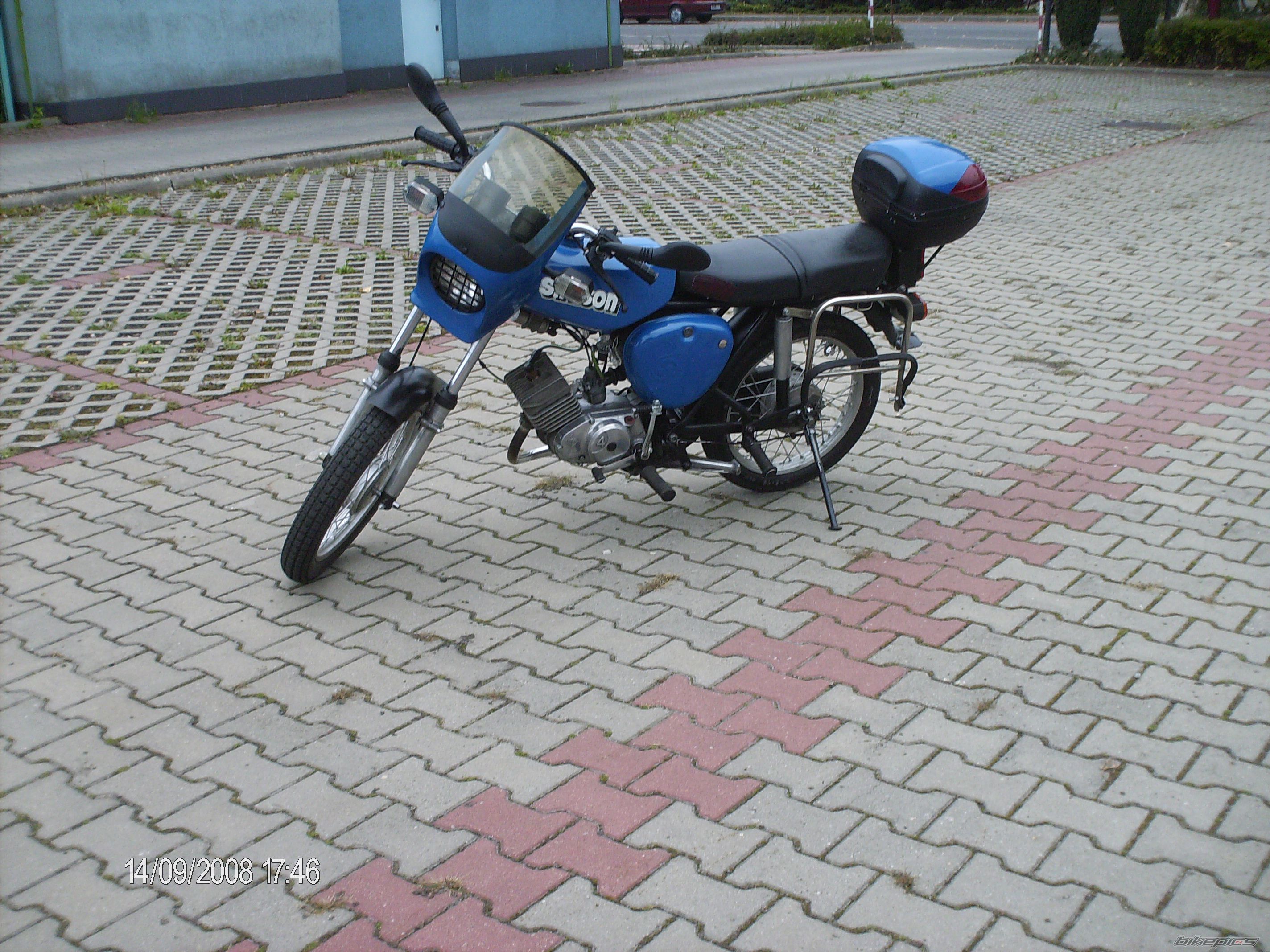 Photo 1525609