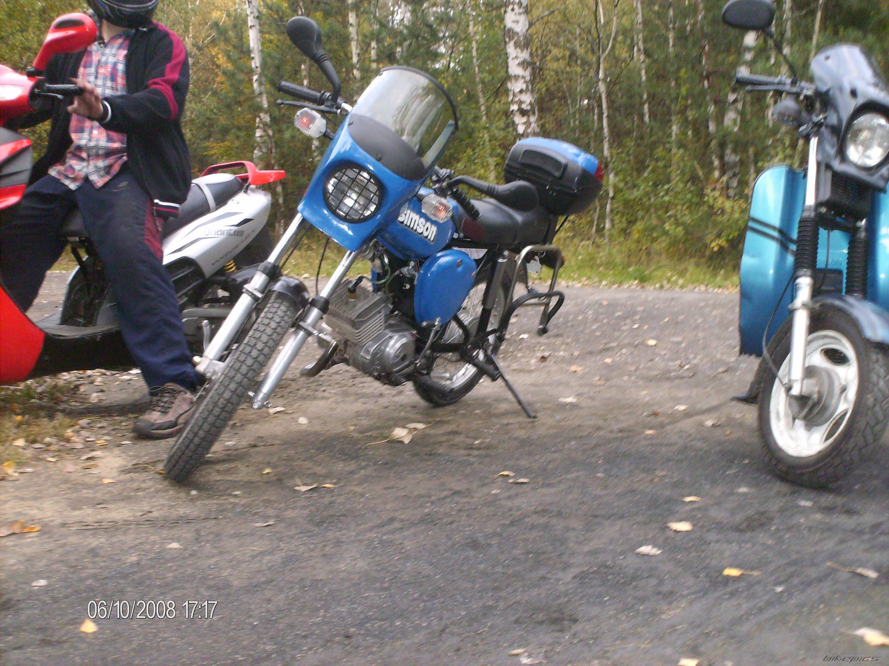 Photo 1525617